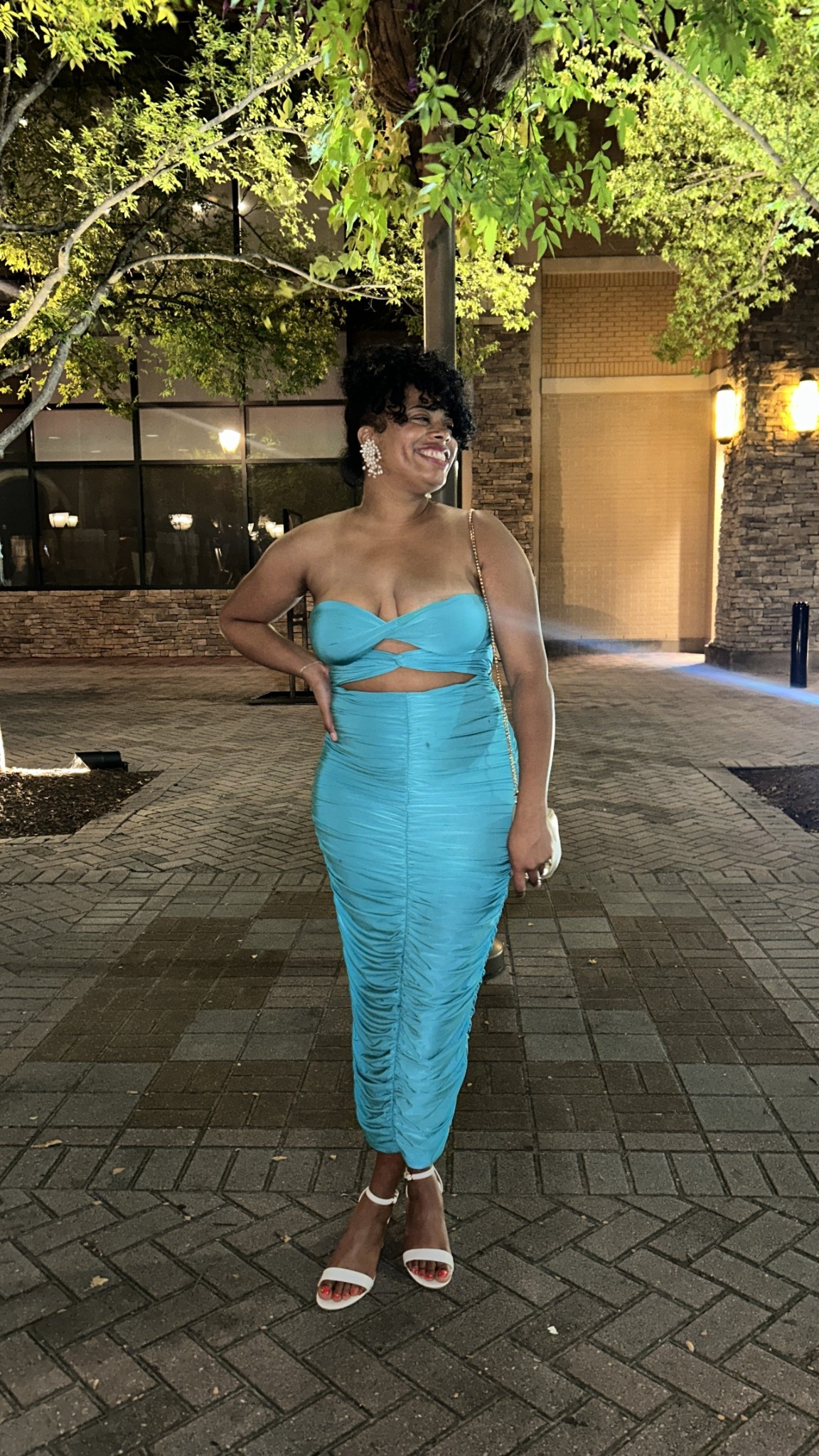 She was a Auntie yeah yeah 😂🌊🛋️

#LTKTravel #LTKFindsUnder50 #LTKStyleTip