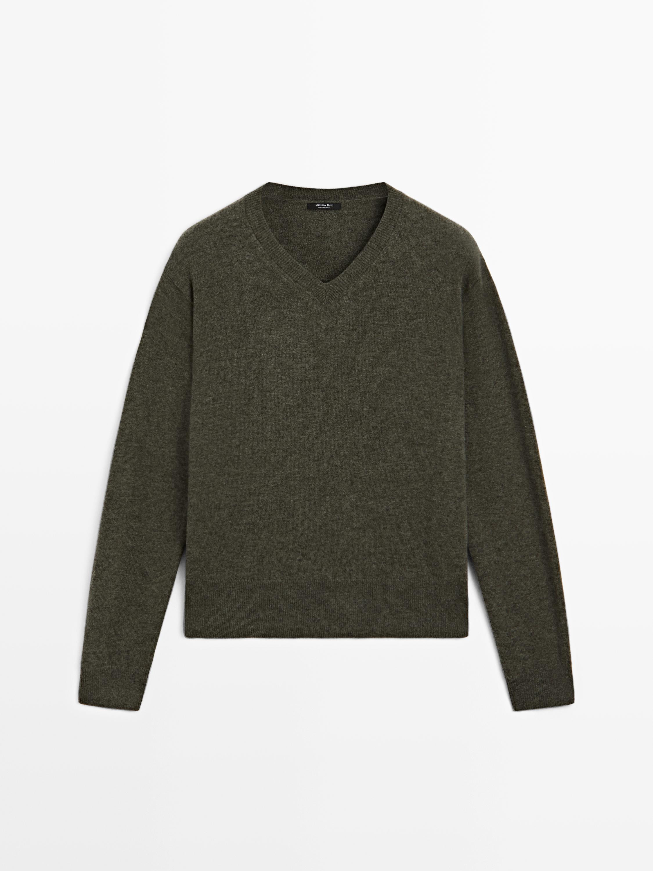 Strickpullover mit V-Ausschnitt aus Wollmischgewebe | Massimo Dutti DE