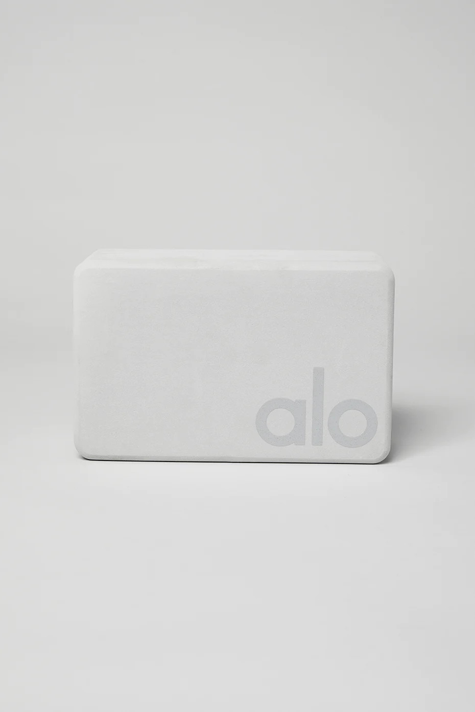 Alo YogaÂ® | Uplifting Yoga Block Mat in Dove Grey/Silver | Alo Yoga (US)