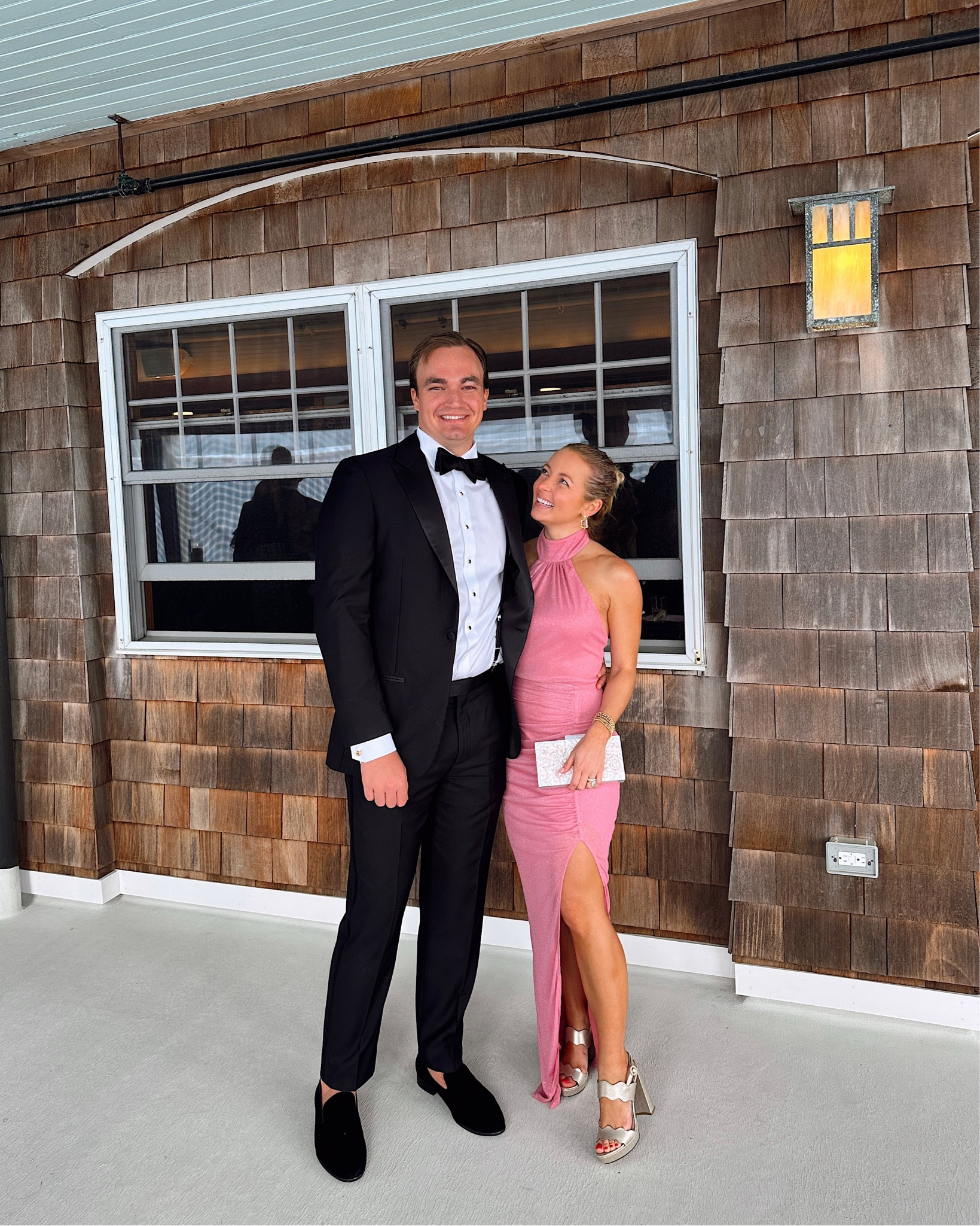 My favorite wedding pearl clutch, along with my beloved gold scalloped platforms & these darling pink earrings! 💫 #weddingguest #clutch #goldheels 

#LTKitbag #LTKwedding #LTKshoecrush