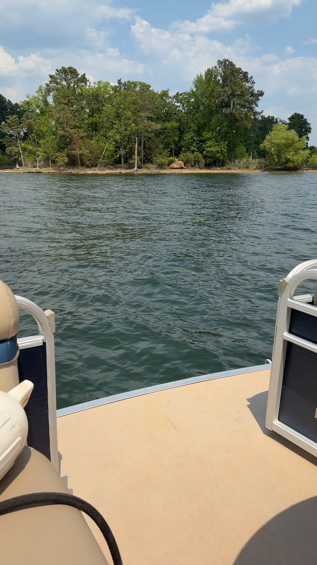 Lake day

#LTKOver40 #LTKSaleAlert #LTKdayinmylife