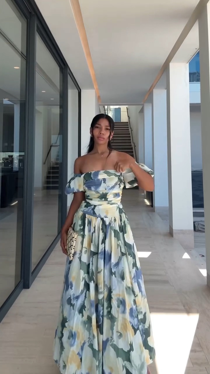 so girly of me 👧🏽