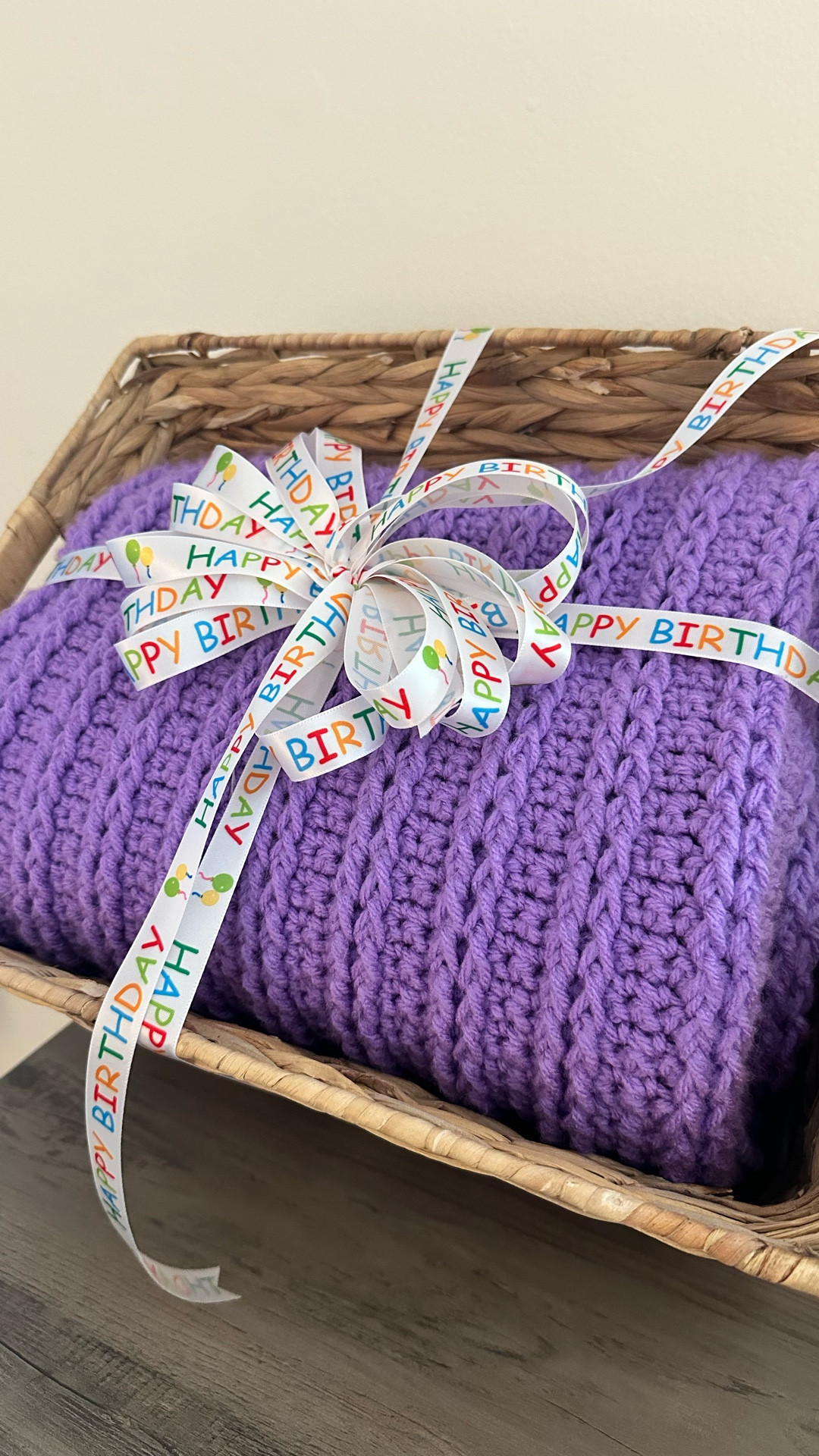 Make the wrapping a part of the gift! 🎁 Gift wrap tips you can use all year!

#LTKOver40 #LTKHome #LTKFindsUnder50