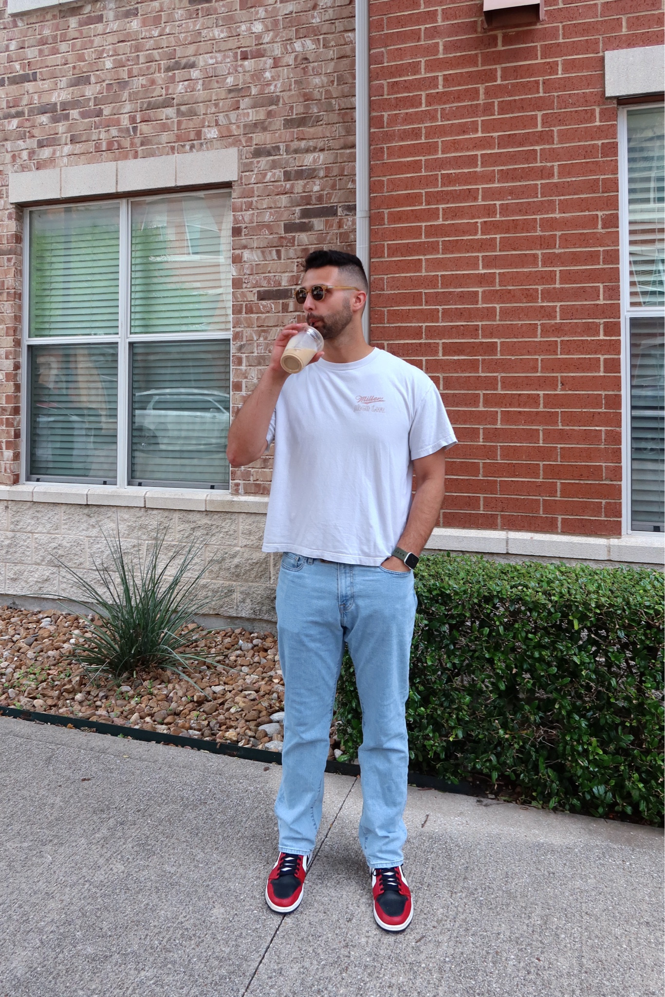 Men’s Abercrombie shirt
Men’s Abercrombie jeans
Men’s Air Jordan 1 
Men’s casual style 

#LTKMens