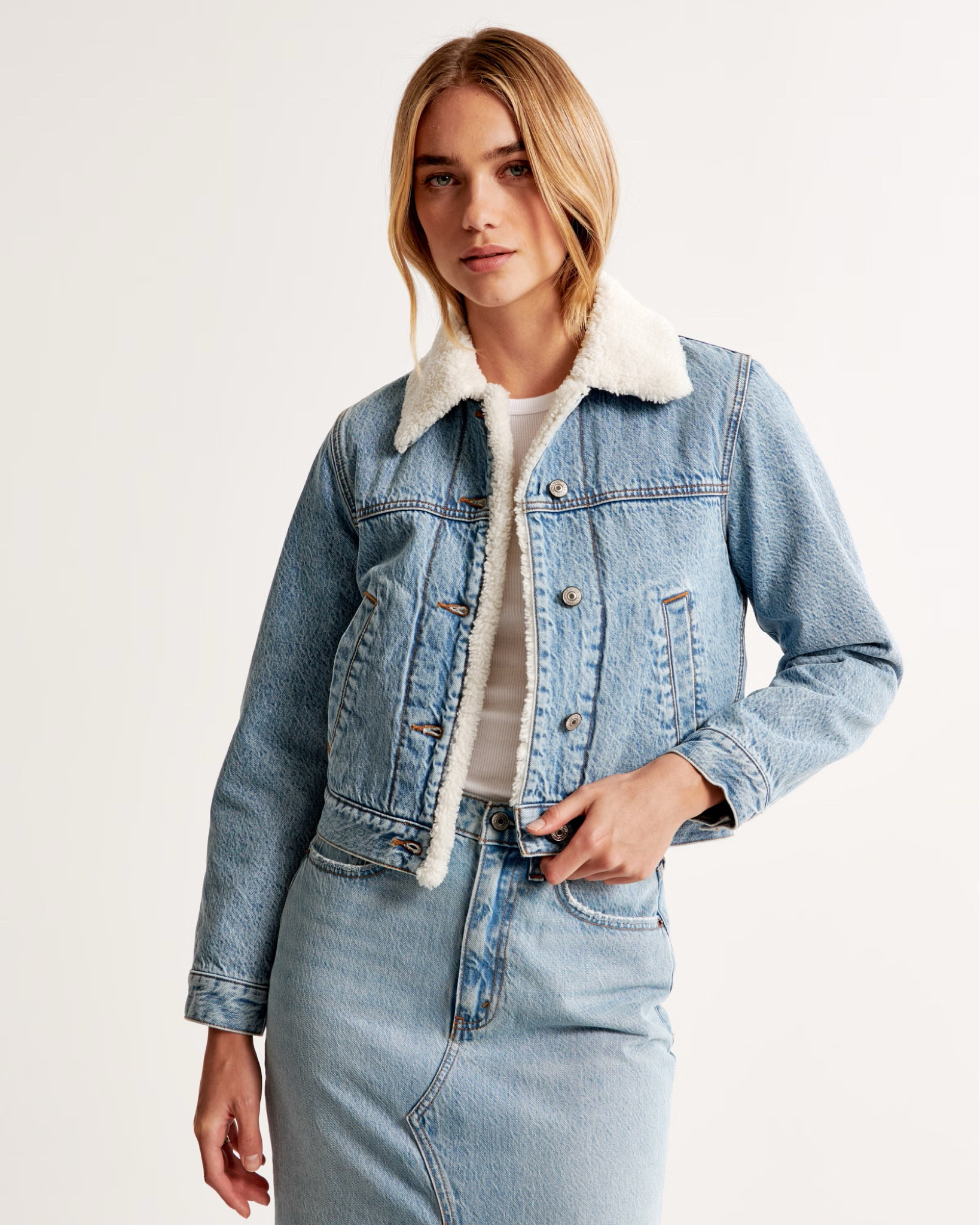 50% off + an extra 15% off in checkout on tons of adorable A&F items! This cute lil jacket is $51!

#LTKfindsunder100 #LTKGiftGuide #LTKsalealert