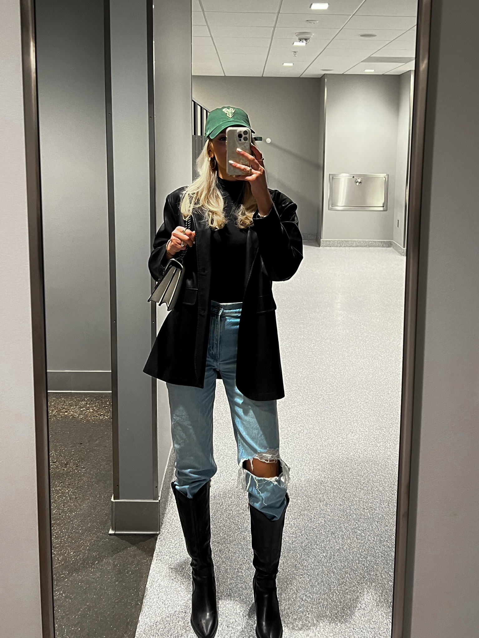 some of my favorite A&F jeans I wear size 27 long 

#LTKstyletip #LTKunder100 #LTKsalealert