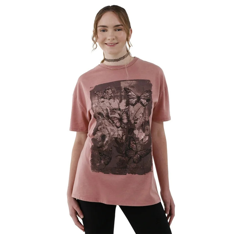 No Boundaries Graphic Boyfriend Tee, Women’s and Women’s Plus | Walmart (US)