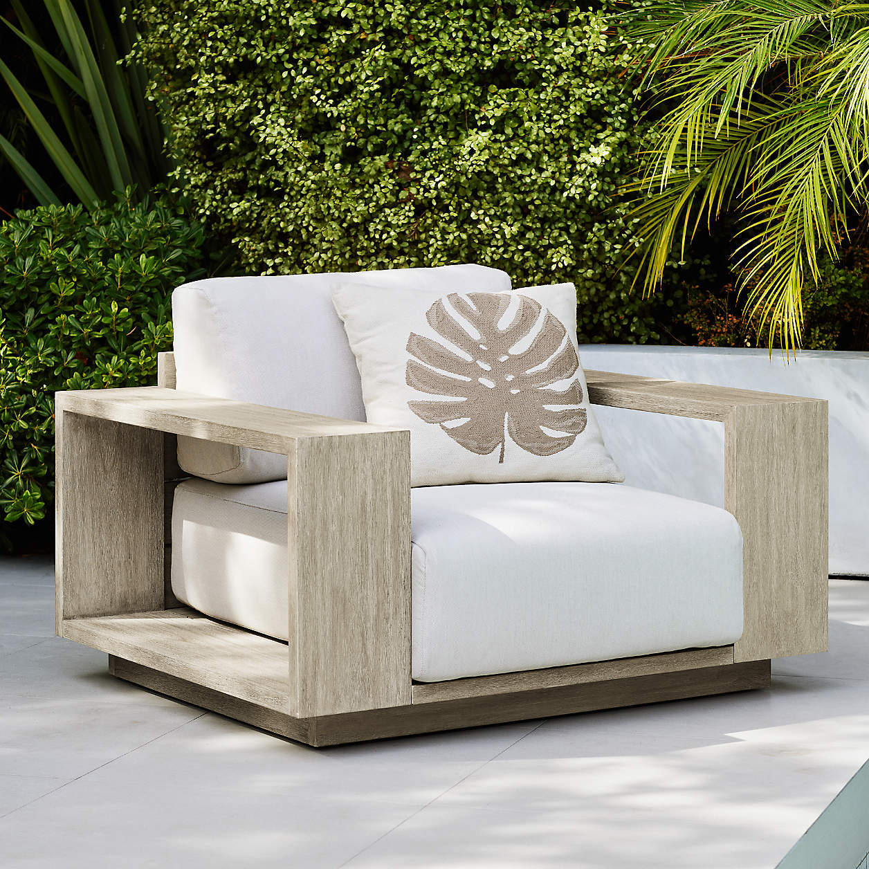 Mallorca Wood Outdoor Swivel Lounge Chair with Ivory Cushions + Reviews | Crate & Barrel | Crate & Barrel