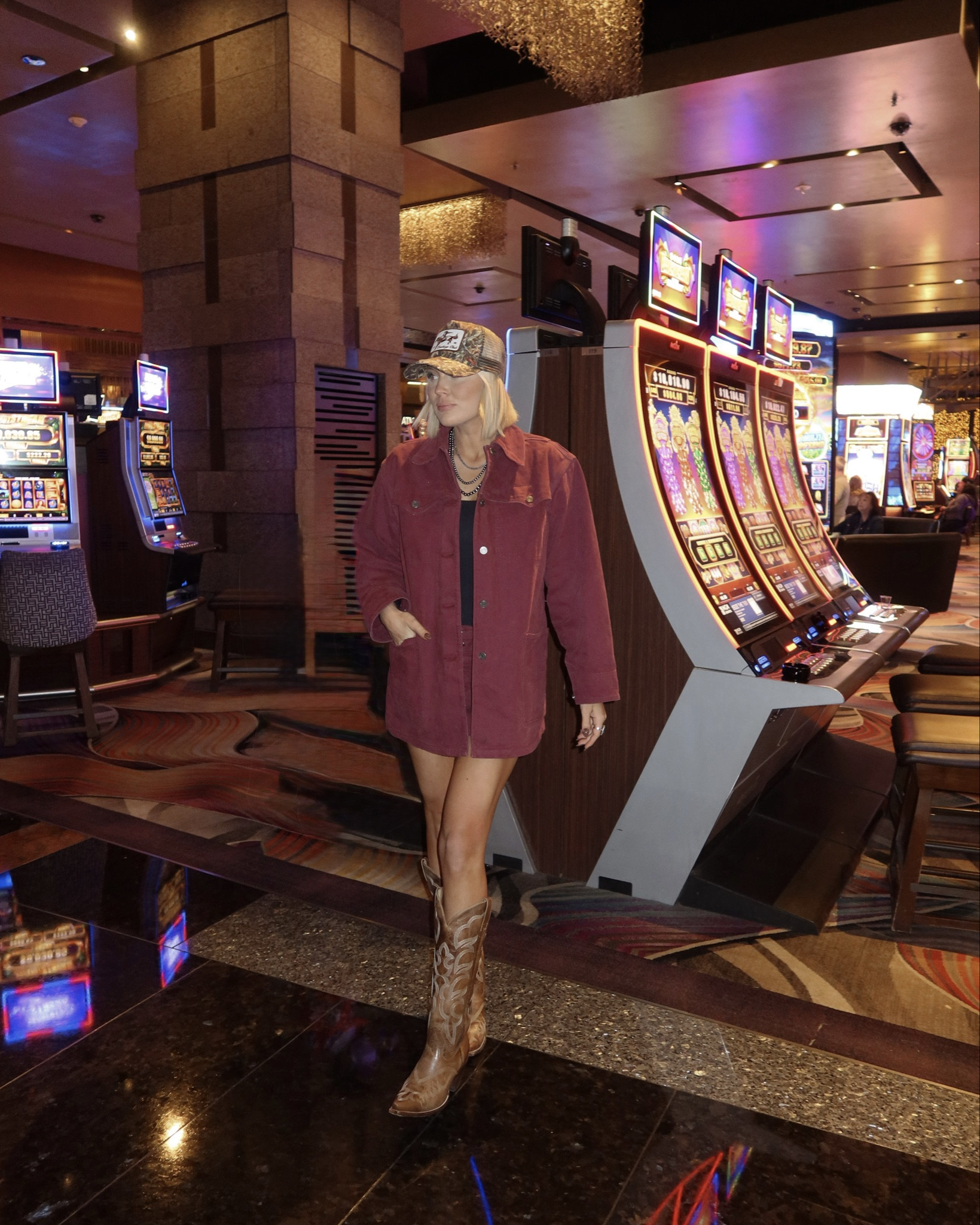 VEGAS OUTFITS! 

Sizing: 
Burgundy jacket - xs
Burgundy skirt - 27
Bodysuit - medium

Green dress - medium
Boots - true to size 