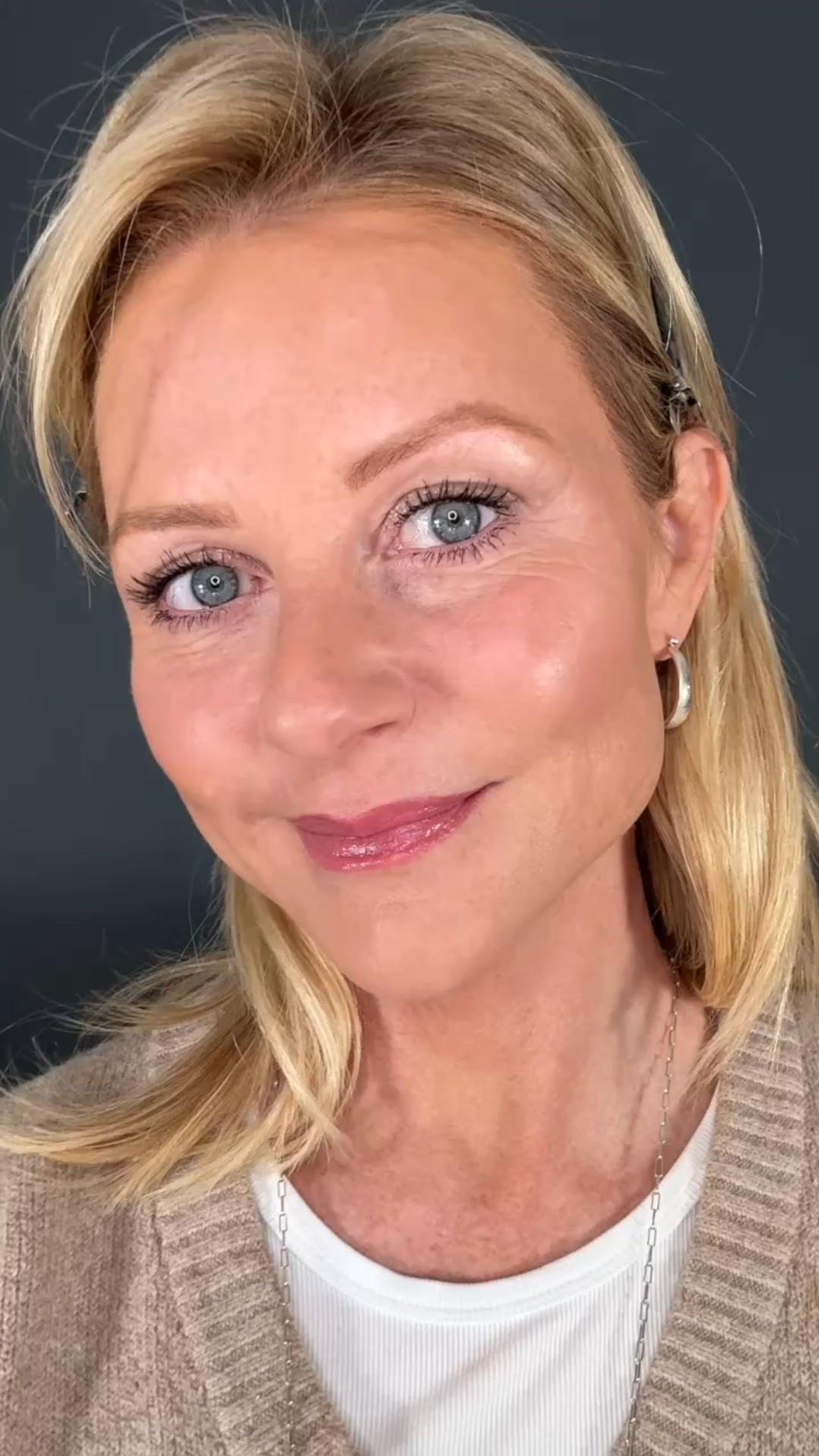 I’ve been playing with underpainting a lot more lately and I’m loving the result. If you ever struggle with blending bronzer or contour, this technique makes everything look softer and more natural.
This was my quick, fresh look for a day of shopping — light layers and a soft glow.
Featuring Makeup Forever, Huda Beauty, Nudestix, e.l.f., Viseart, Bobbi Brown, Makeup by Mario, and YSL.
#makeupover50 #matureskinmakeup #underpainting #ltkbeauty #everydayglow

#LTKbeauty #LTKcanada #LTKover50style