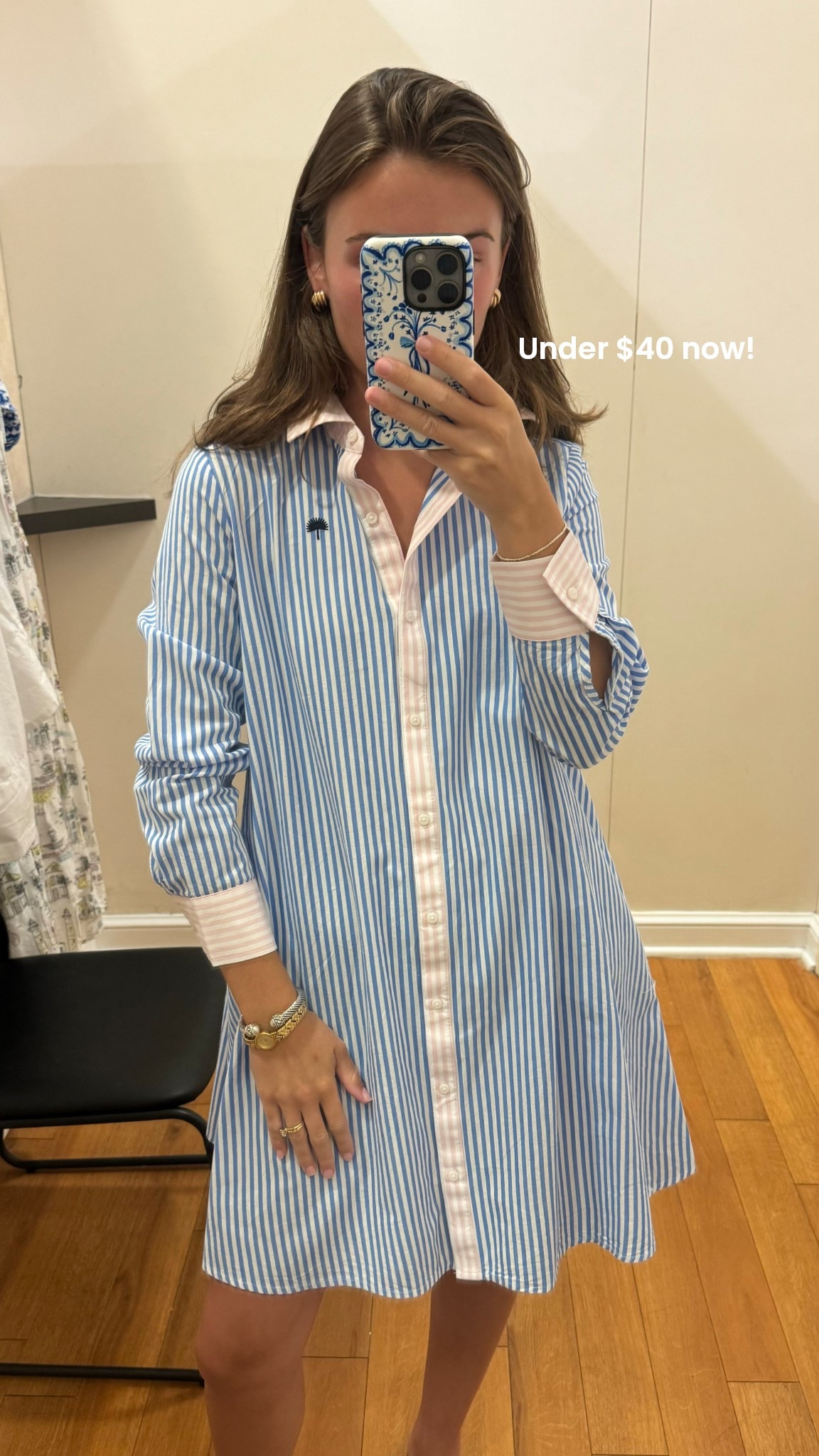 Grabbed this in an extra small and I am 5’2”Xsmall is my usual size.