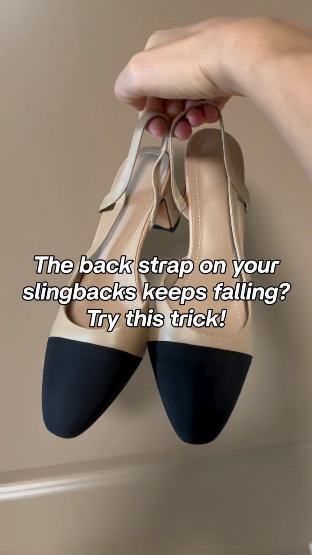 Try this trick to secure the back strap when wearing sling back shoes! #helpfultips 

#tipsandtricks #fashiontipsandtricks #fashiontipsforwomen #helpfulhints #slingbackheels #slingbacks #slingbackshoes