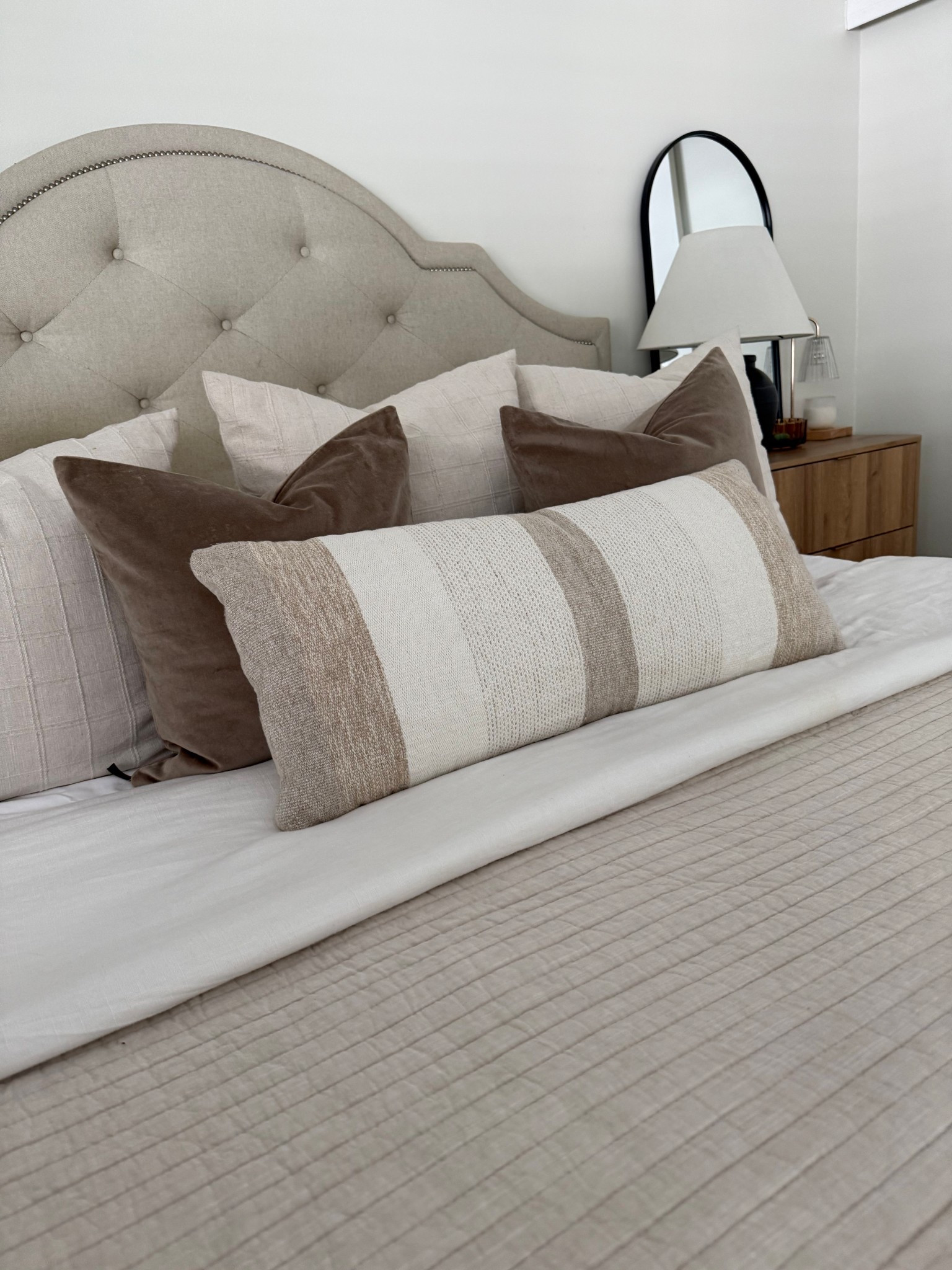 Spring bedroom refresh 🤌🏻🤎🌸

#LTKU #LTKSeasonal #LTKHome