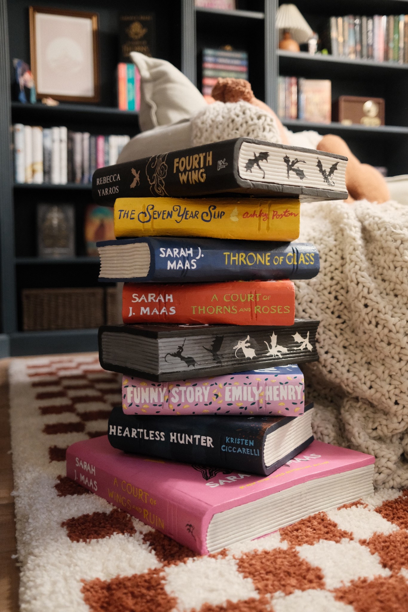 Everything I used to do this book table I found at goodwill 📚✨ #diy #bookish #booktok 

#LTKSeasonal #LTKHome #LTKGiftGuide