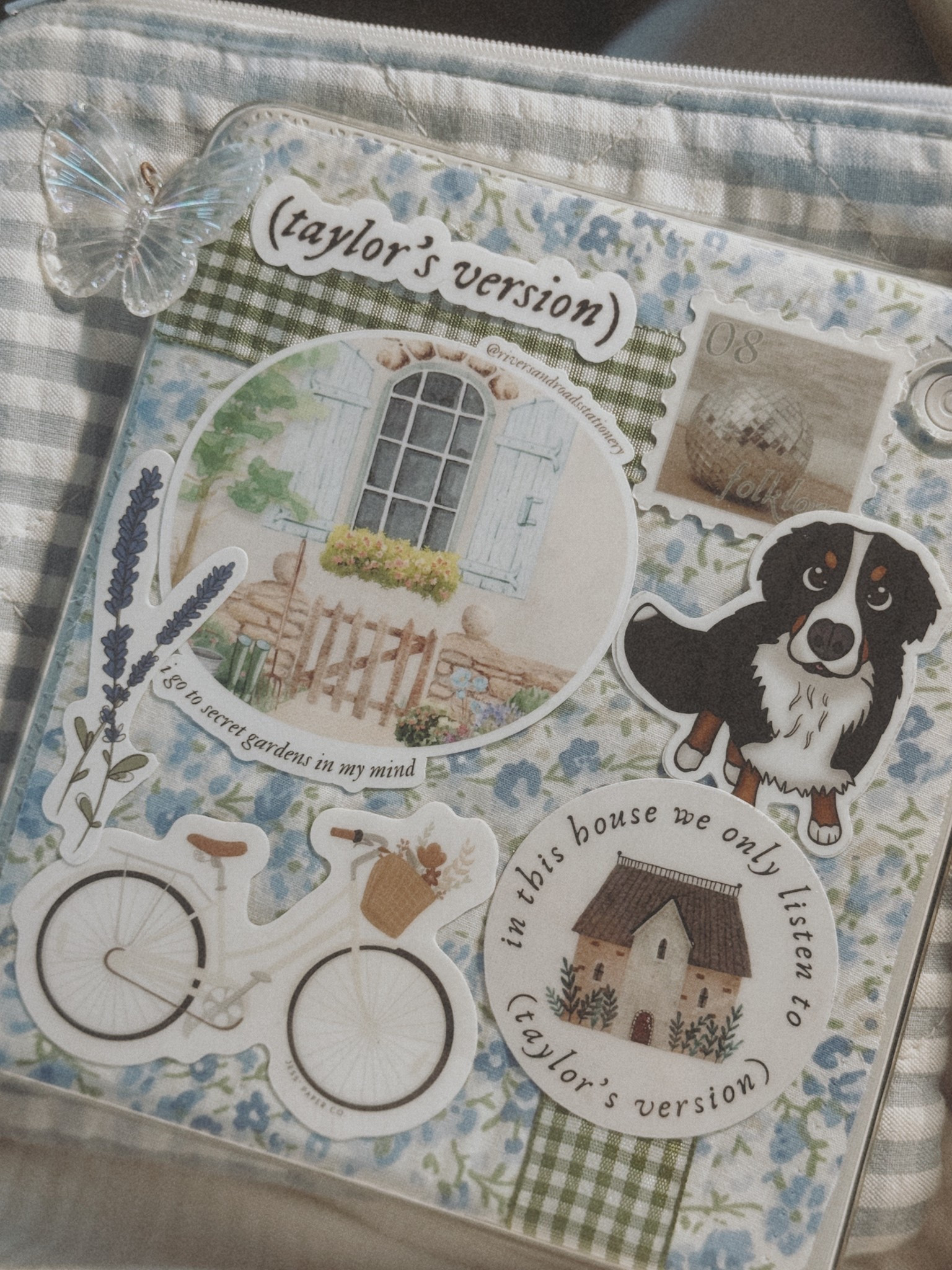 swiftie 🤝 reader

#LTKcanada #LTKstyletip