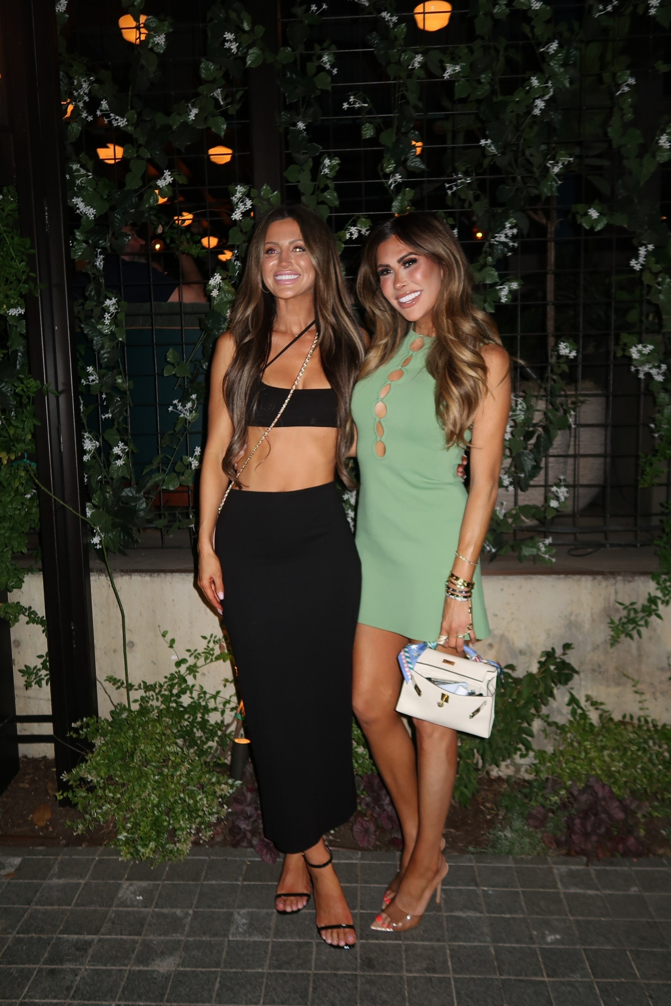 Wearing size small💚💚