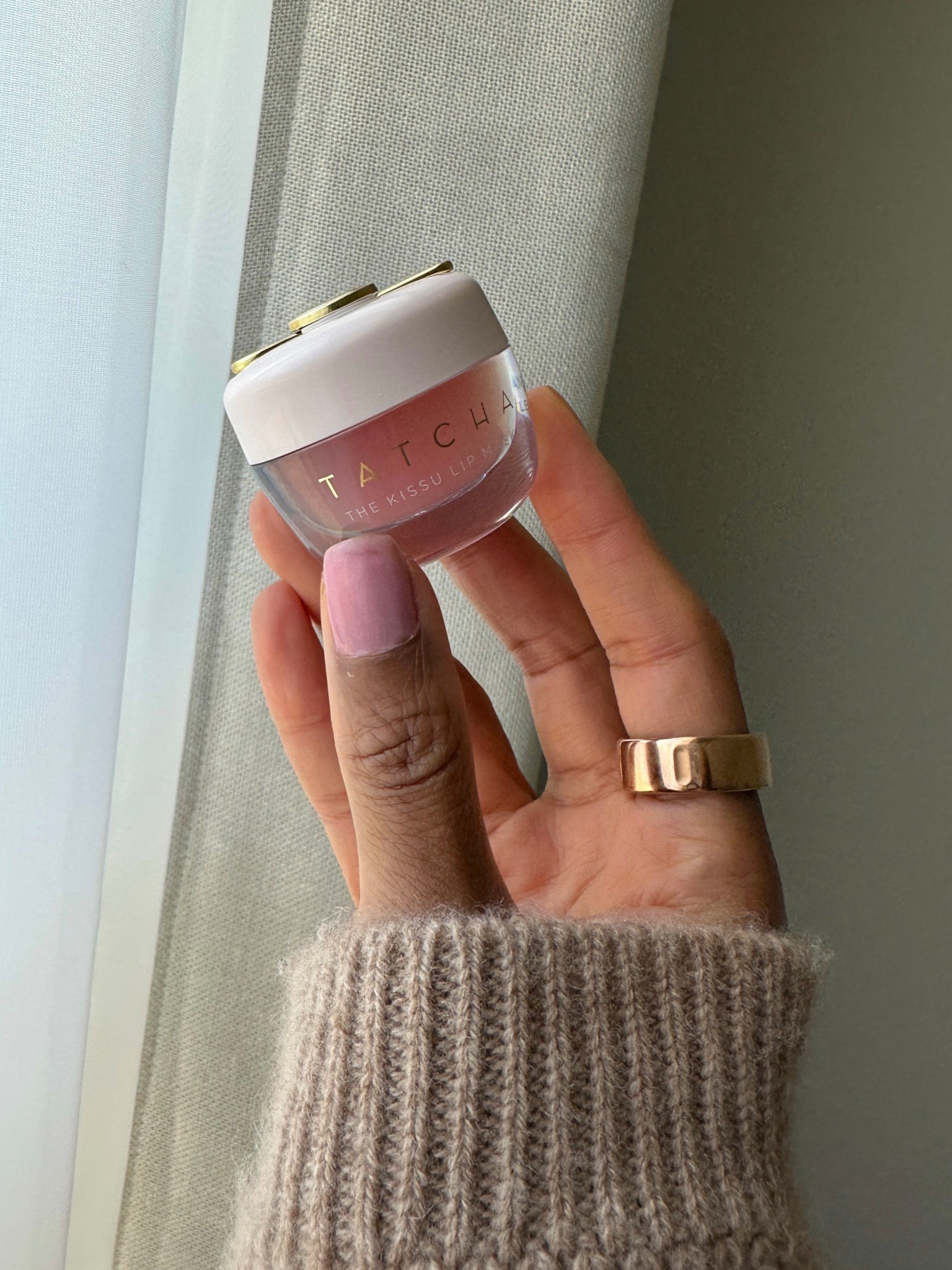 It’s the best lip mask on Earth. I will not be debating this. My lips are the softest they’ve ever been. You can pry this from my cold, dead fingers.

beauty • best of beauty • black women makeup • black women beauty • skincare • face mask • facial treatments • beauty hacks • beauty tips • beauty products for skin • natural beauty beauty hacks • beauty routine • skincare routine • how to start a skincare routine • skincare products • skincare tips • skincare routine for oily skin 

 

#LTKBeauty