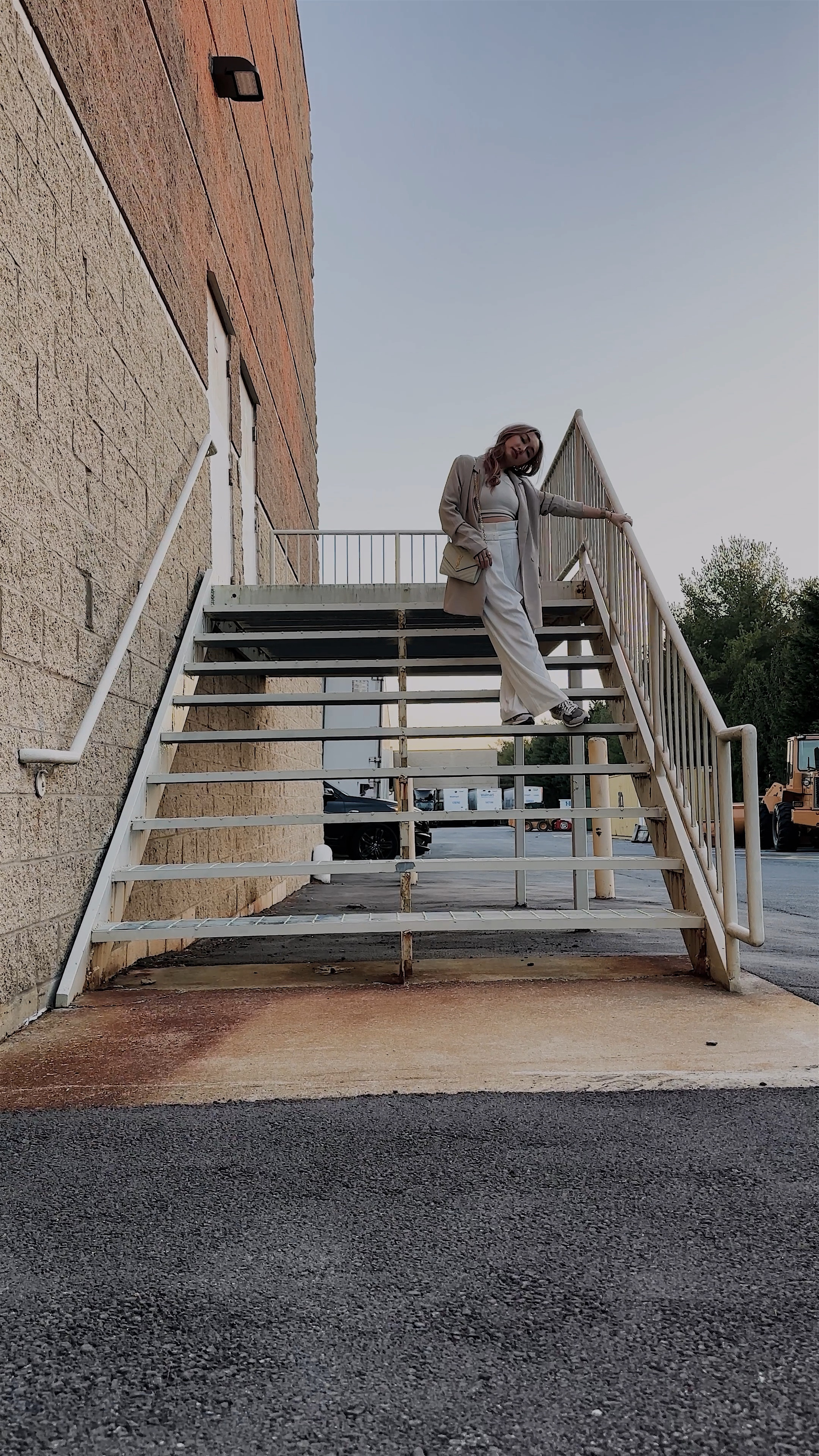 comfortable yet chic outfit styling with my New Balance 2002R Protection Pack 


#LTKworkwear #LTKshoecrush #LTKstyletip