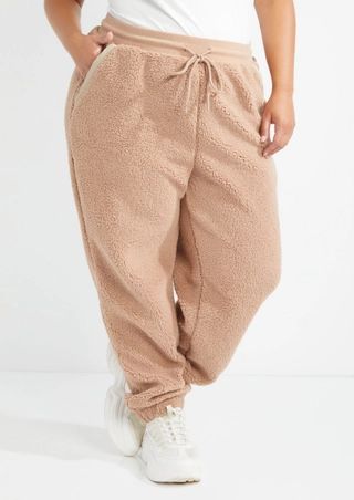 Plus Taupe Sherpa Cargo Joggers | rue21