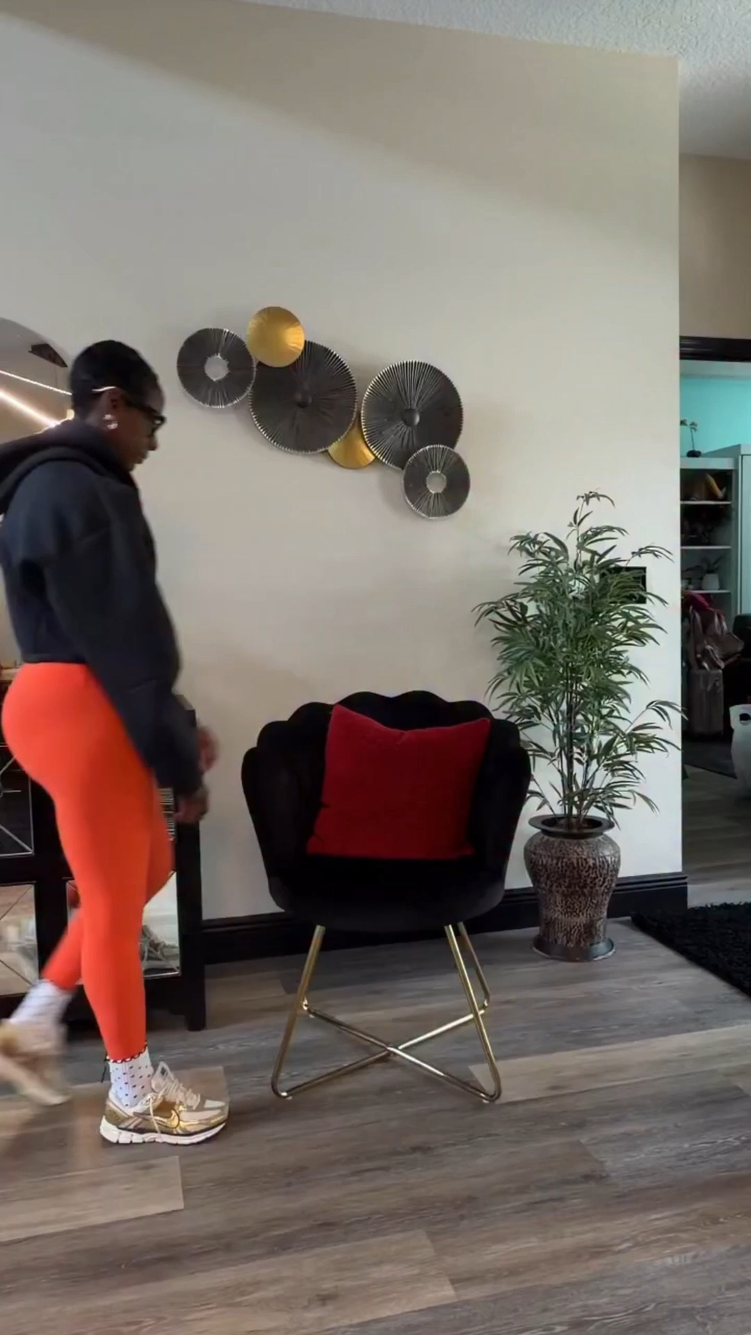 Oops I think I have a shopping problem 😳

#humor #momover40