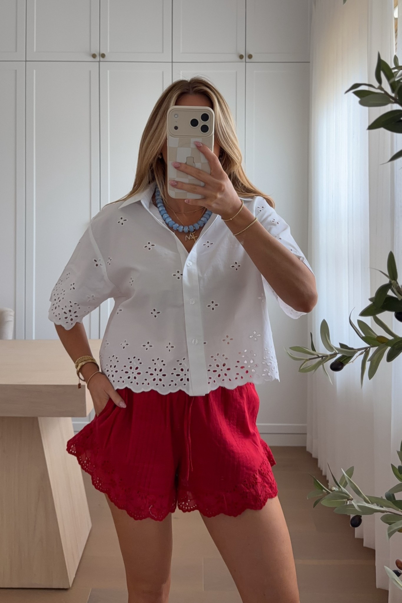 love this walmart top! top: xs // shorts: xs