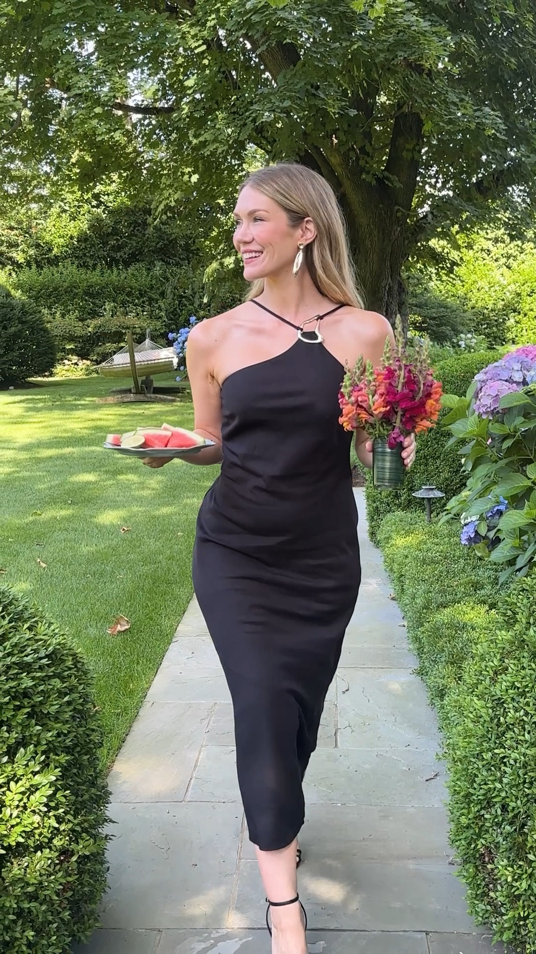 3 perfect black & white summer outfits 

#LTKFindsUnder100 #LTKTravel #LTKSeasonal