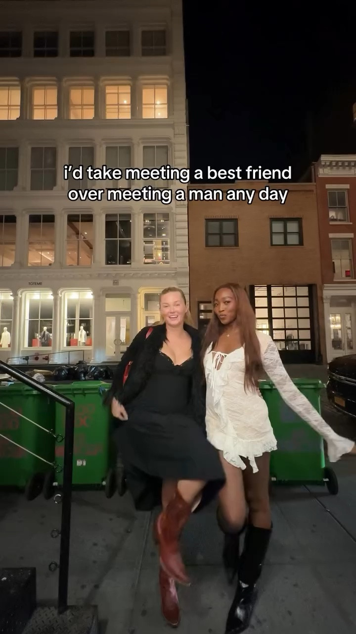 bestie for lifeeee @madysenclarke 

#nyc #nycgirl #bff #bffgoals #bffs #outfitinspo #outfitinspiration