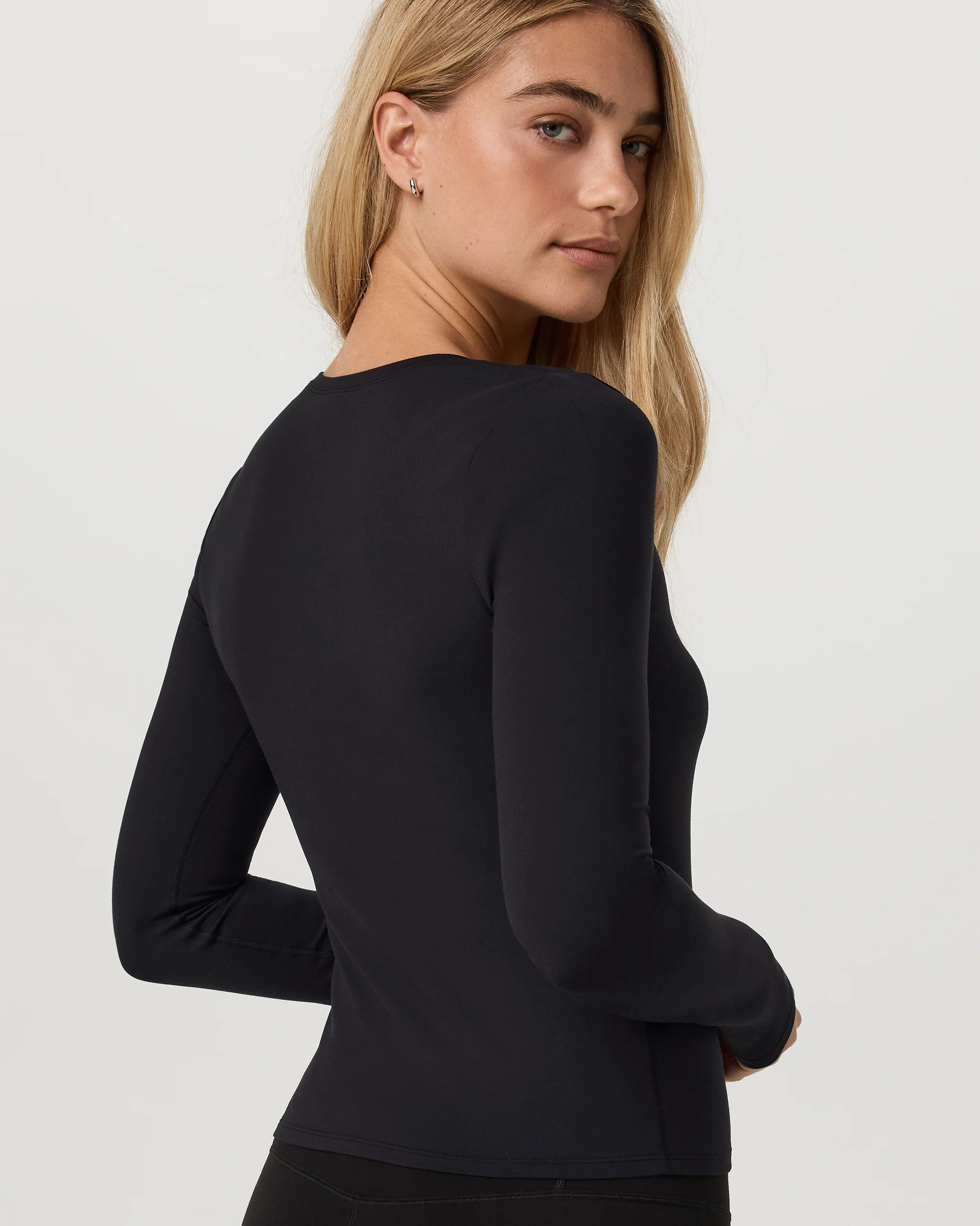 Long Sleeve Halo Essential Scoop | Vuori Clothing (US & Canada)
