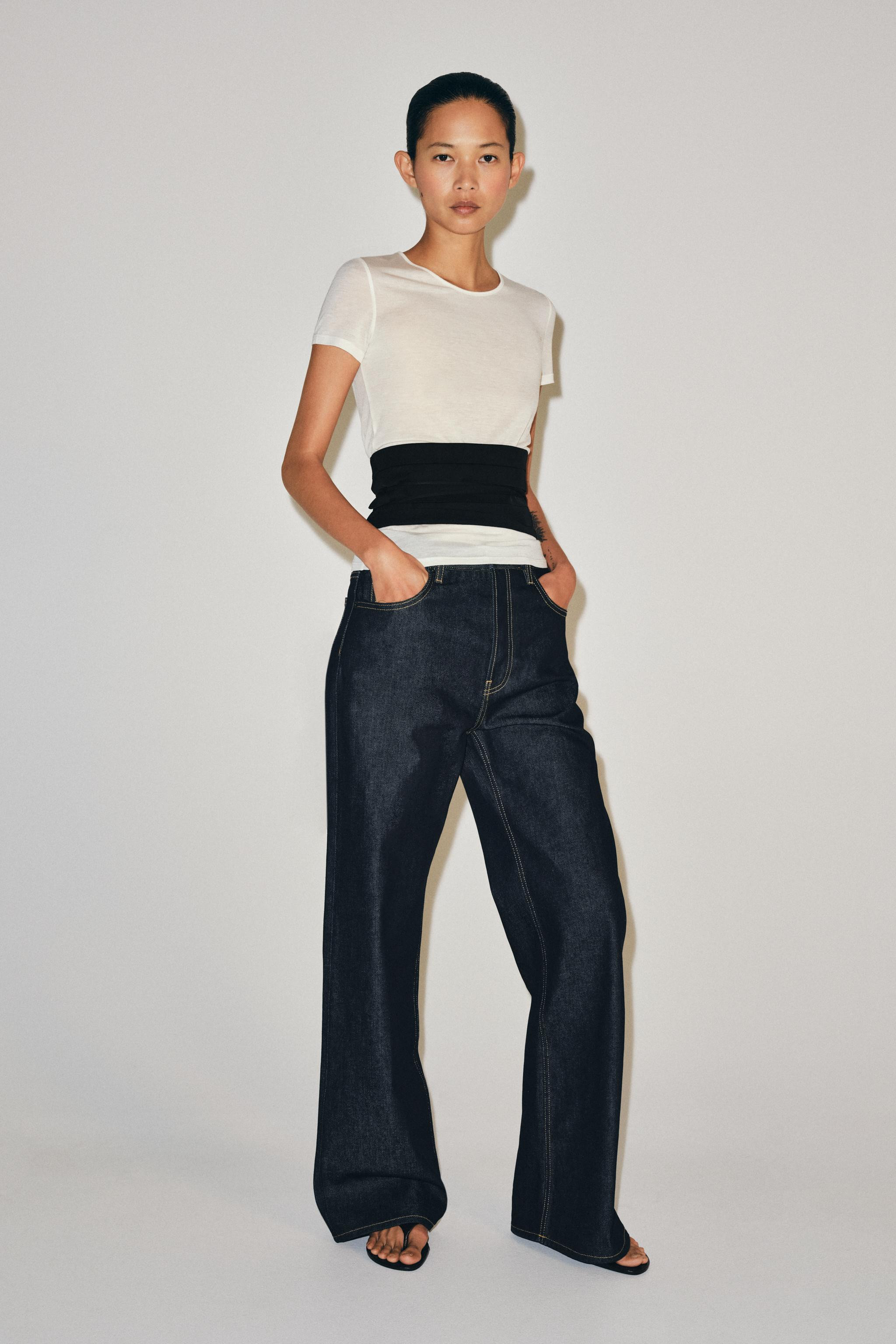 Sash-style belt measuring 16 cm wide, crafted from a viscose blend. Features pleated fabric detai... | Zara US