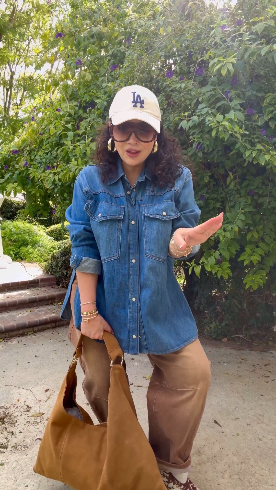 Ready to conquer this Friday 💥

Oversized denim shirt, brown barrel jeans, LA Dodgers cap (because we’re the CHAMPS 💙), cow print Sambas…and the real star of the look - this stunning oversized suede tote from @modaluxe_official.

This bag gives major designer energy without the designer price tag. Structured, elevated, all suede, and roomy enough for real life. So. Good.

Proof you can look polished and still keep it cool.

Linked in LTK if you want the details. ✨

#modaluxe #Modaluxebags #modaluxemuse #styleover50 #over50fashion



#LTKOver40 #LTKootd #LTKgrwm