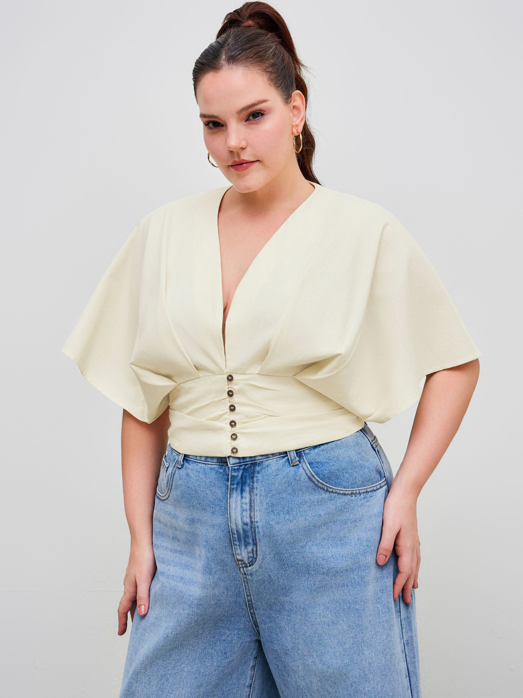 Gewebt Baumwollmischung V-Ausschnitt Einfarbig Gerafftes Knopfoberteil Kurve & Plus For Arbeit | Cider