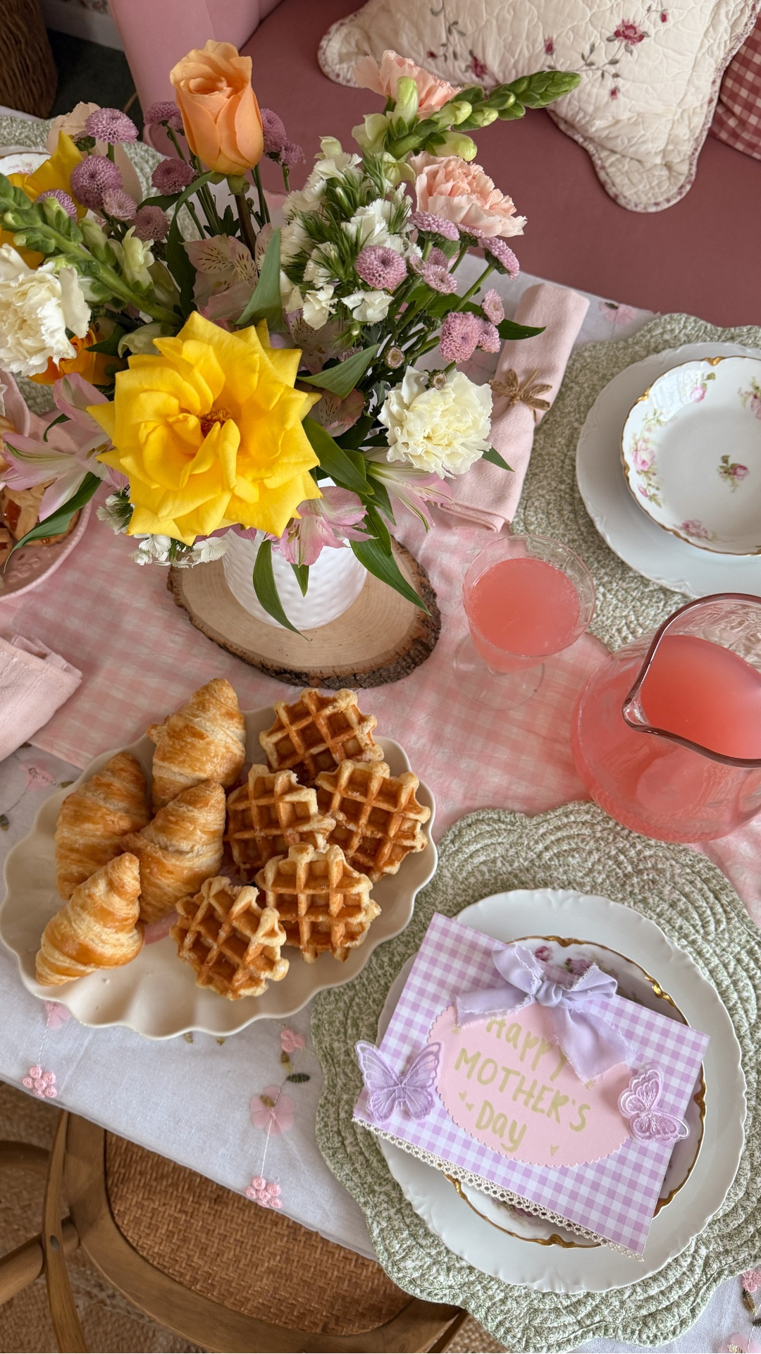 Let’s give moms their flowers & all the whimsy 💐🦋 #thebouqscopartner

This year I wanted to do something extra special for my mom, so I put together a fairy garden-inspired brunch for Mother’s Day and I found the prettiest bouquets from @thebouqsco to bring everything to life! 💕

 The Buttercream collection has the perfect mix of golden yellows, pinks, and purples and felt perfect for this whimsical little setup! 

From now until 4/12, you can use the code skyler26 to get 20% off your bouquet orders! 

#mothersdayideas #mothersdayhosting #springbrunch #springhosting #springflowers


#LTKHome #LTKSeasonal