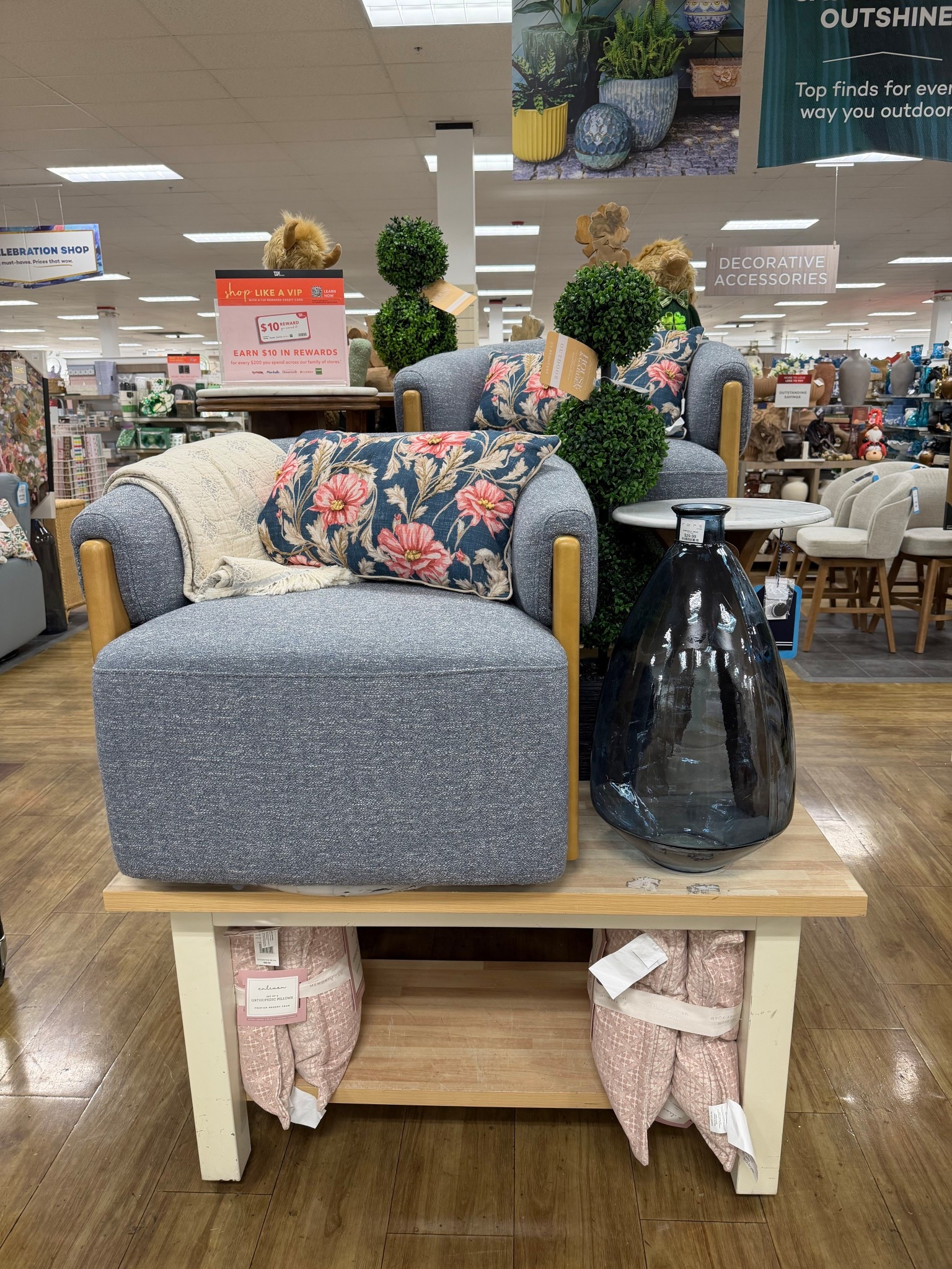 Finds at Home Goods 


#LTKHome #LTKOver40 #LTKSaleAlert