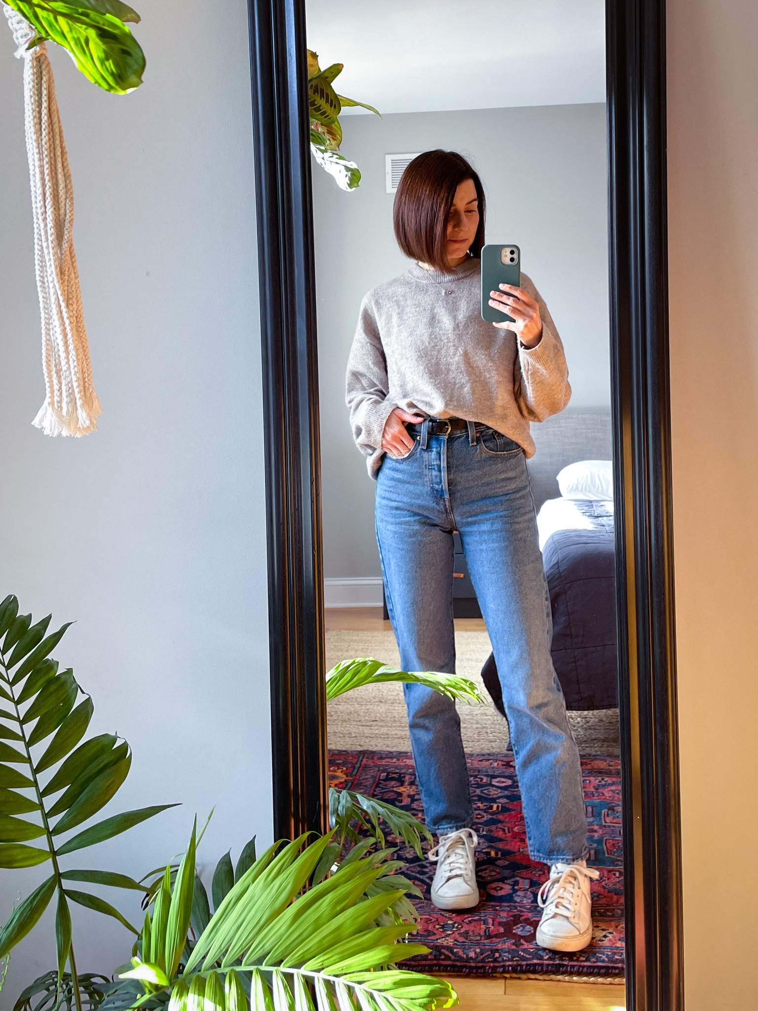 •H&M sweater
•Levi’s Wedgie Straight jeans in Oxnard Haze (24x26) — on sale!
•Greats sneakers
•Madewell skinny leather belt (xs)
•AUrate ‘Connection’ necklace