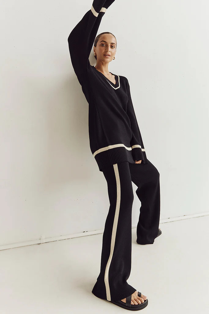 ELSIE BLACK KNIT PANT | DISSH