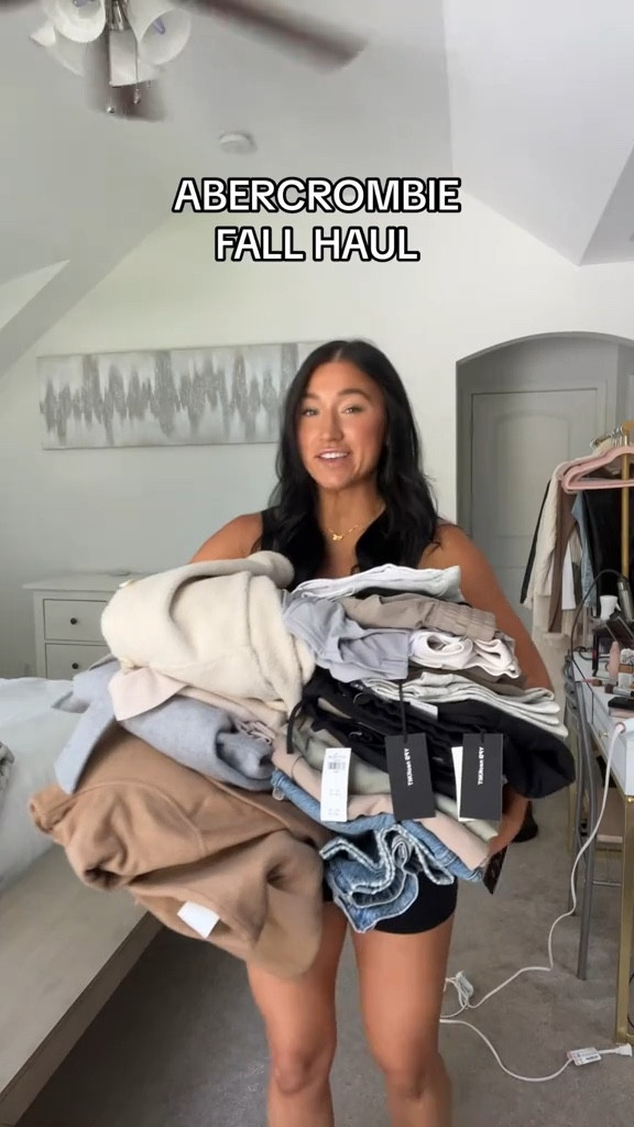 Abercrombie Haul 🫶🏼

#LTKSeasonal #LTKfindsunder100