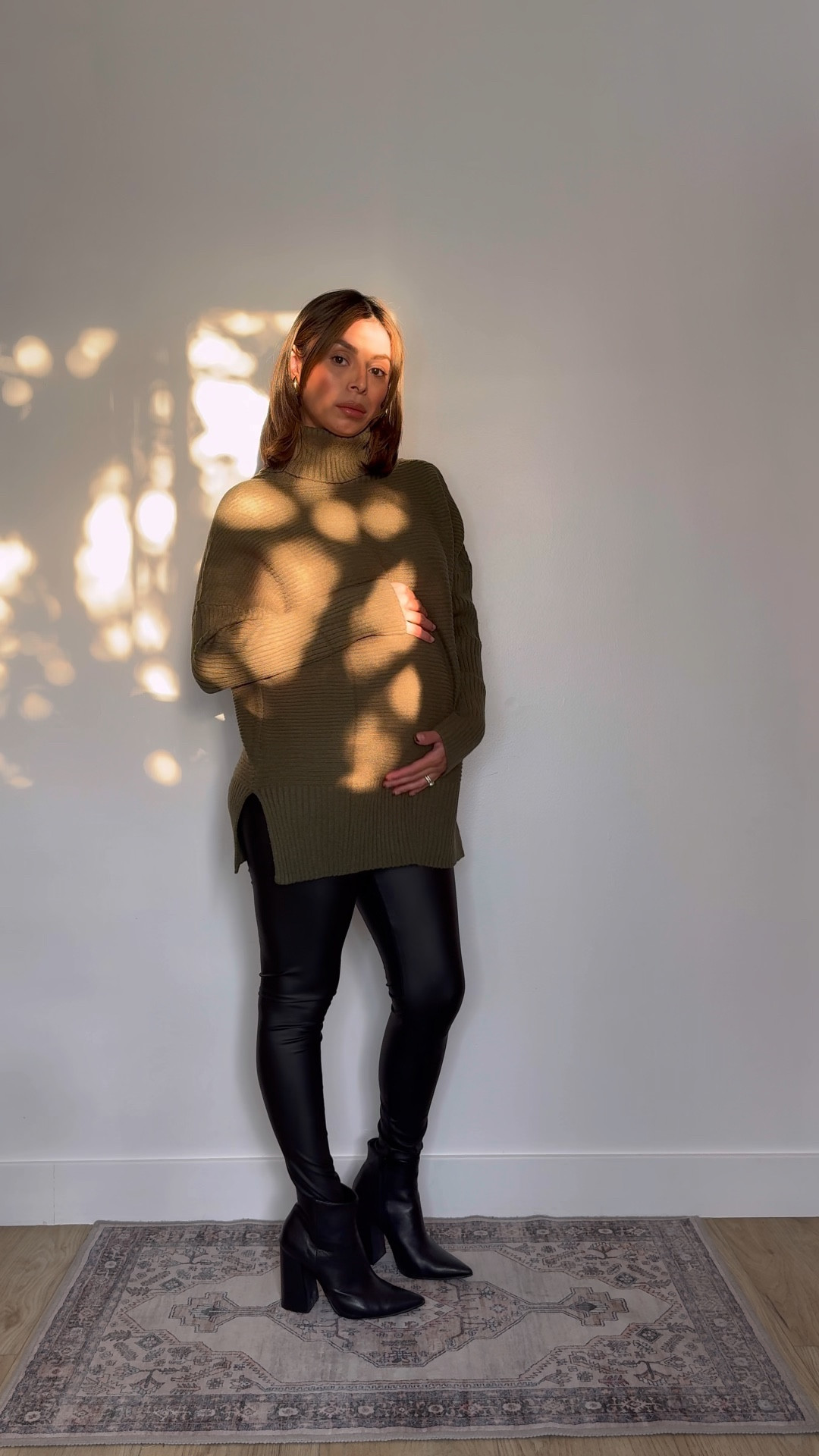 Oversized turtle neck sweater
Faux Leather maternity leggings
Pointy toe booties


#LTKSeasonal #LTKCyberWeek #LTKbump
