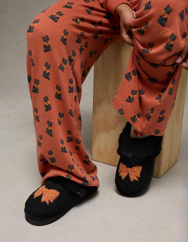 AE Spooky Bow Scuff Slipper | American Eagle Outfitters (US & CA)
