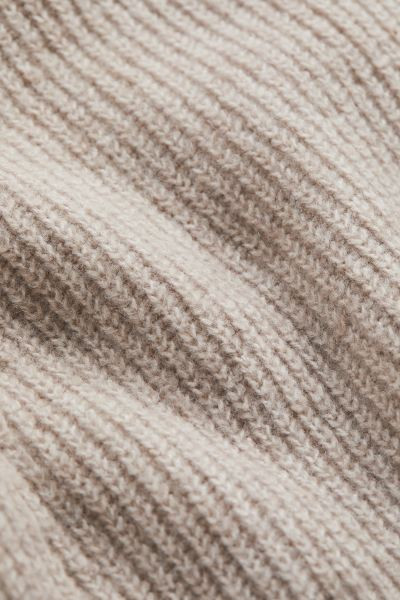 Rib-knit top | H&M (UK, MY, IN, SG, PH, TW, HK)