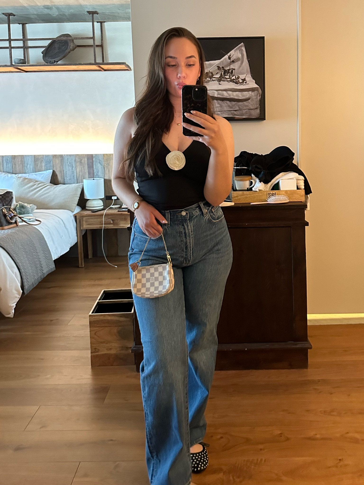 simple but chic outfit 🤍


#LTKTravel #LTKStyleTip #LTKBeauty