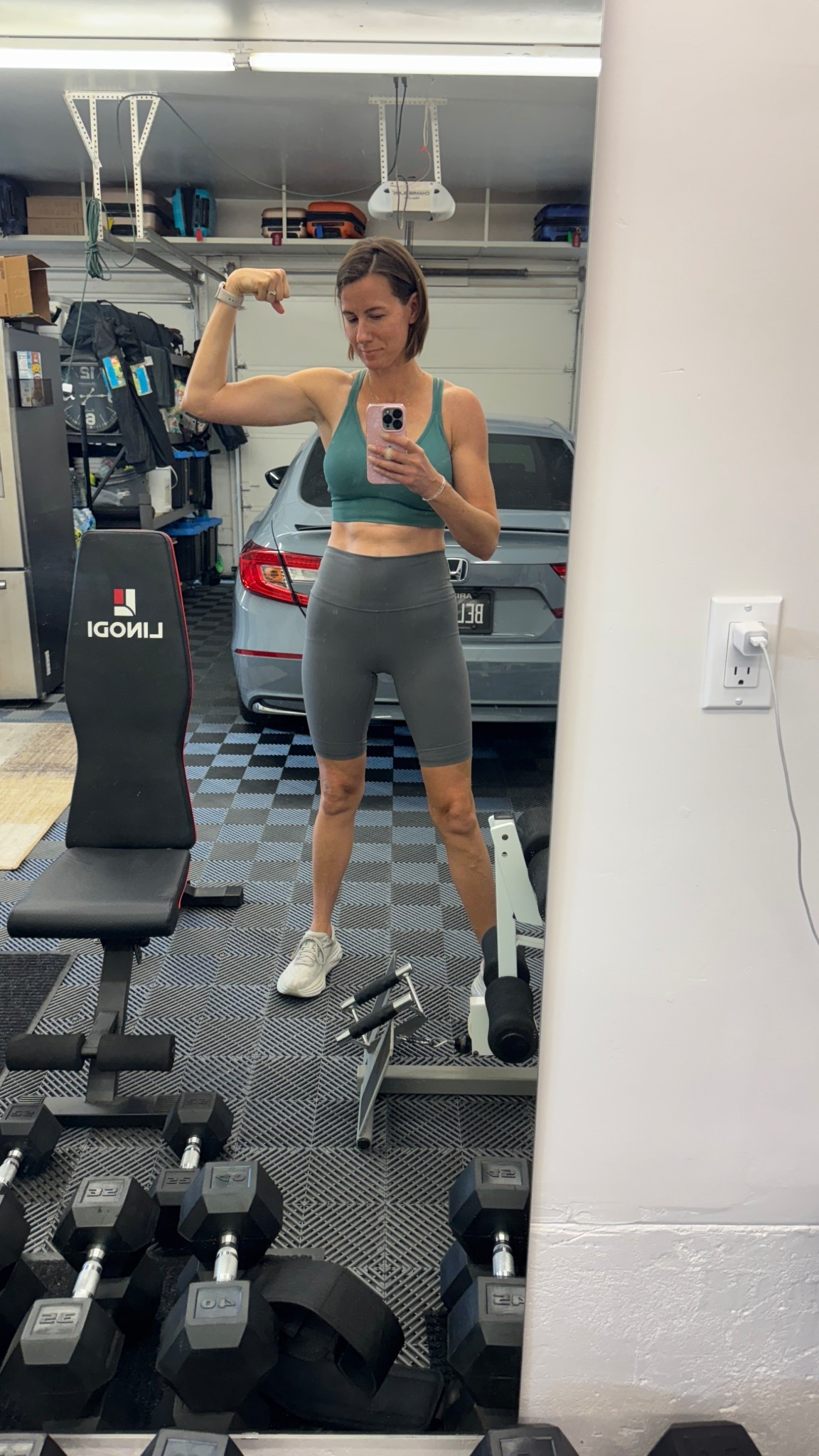 Workout outfit for women over 40

#LTKStyleTip #LTKActive #LTKOver40