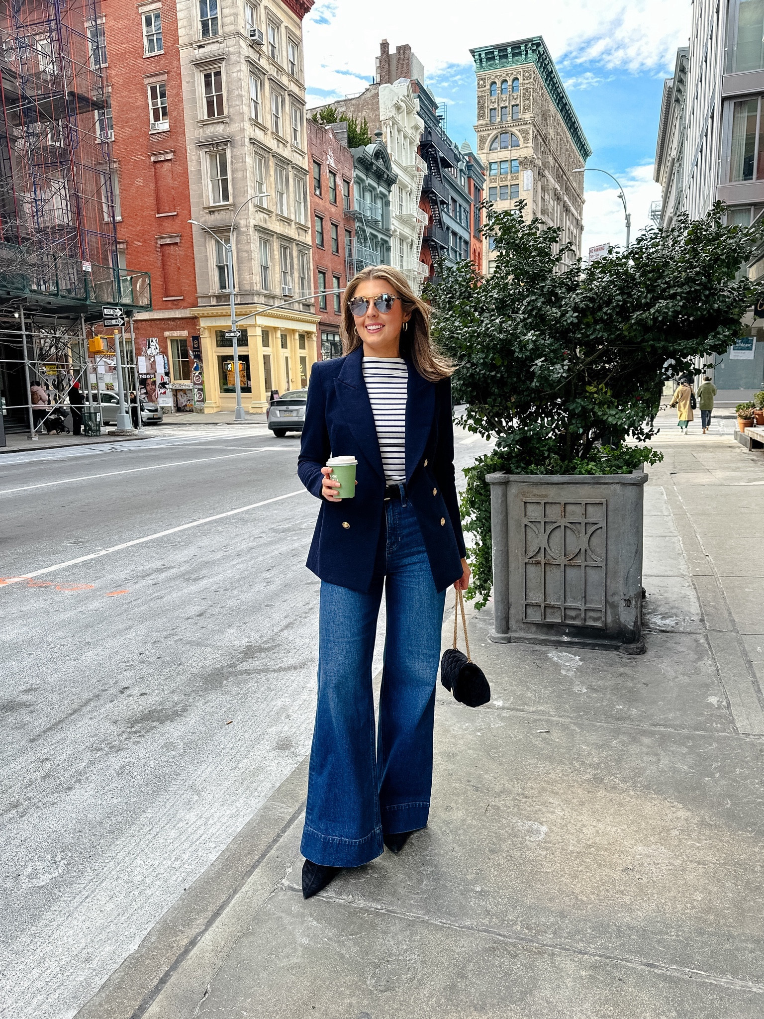 NYC outfit day 2! Wearing and XS in top and blazer and 25/reg in jeans!

NYC // outfit idea // blazer outfit // 

#LTKstyletip #LTKSeasonal