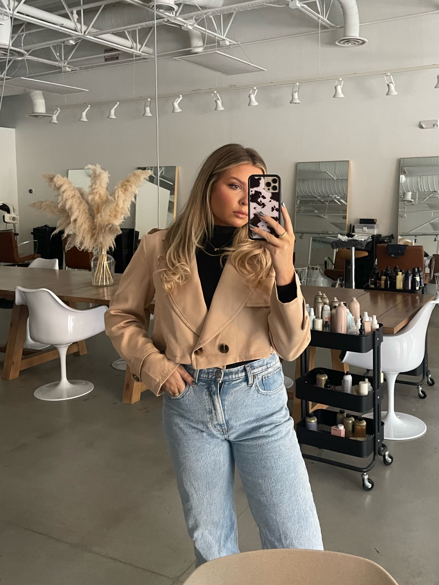 The perfect cropped trench coat outfit for the fall time from Boohoo 

#LTKunder50 #LTKstyletip #LTKSeasonal