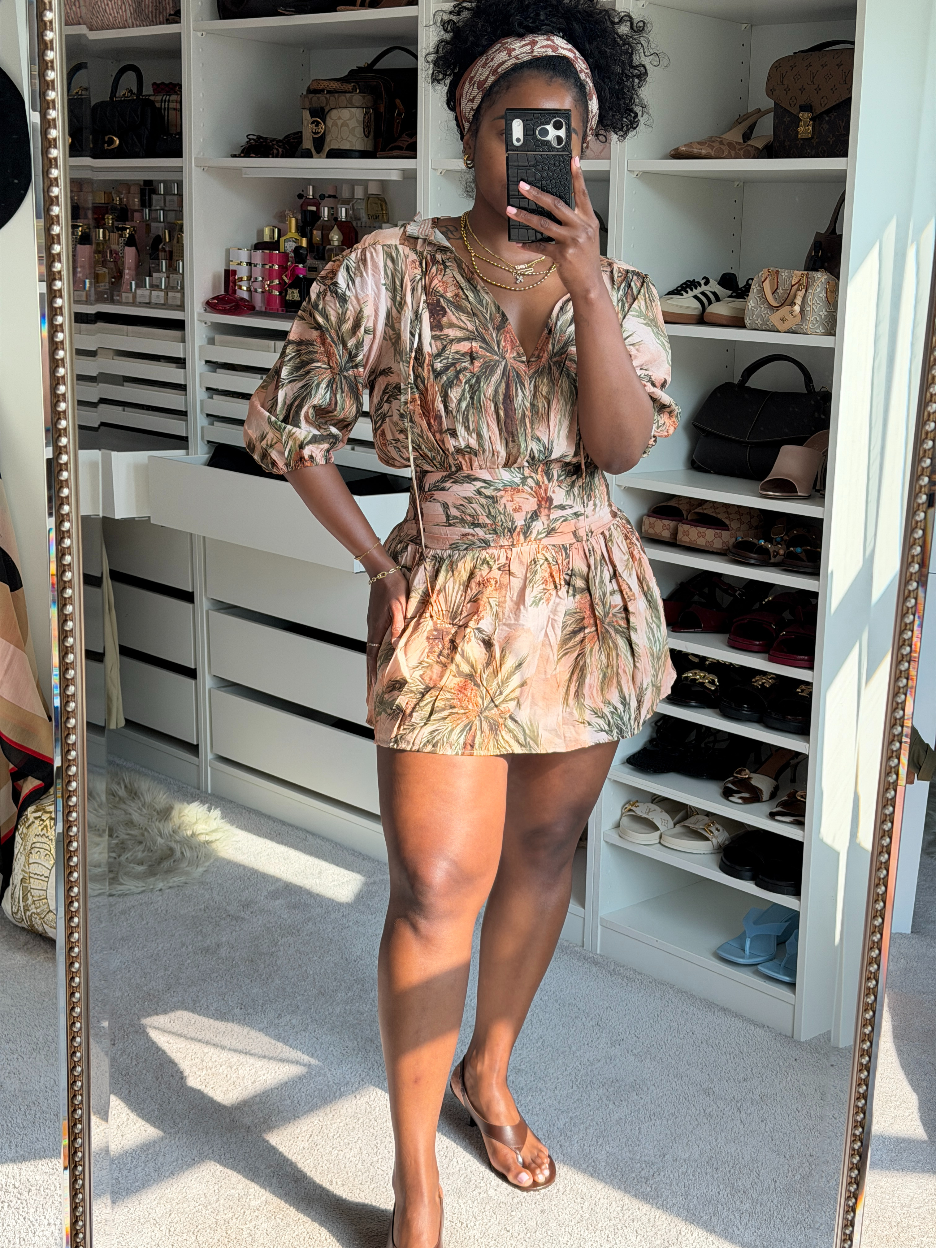 Chic Summer Dress from H&M. Wearing a size Small. Thinking of dressing down with some sandals or sneakers or dressing up with open toe heels. Perfect for the summer 

 