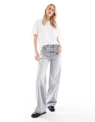 Stradivarius Tall D88 baggy jean in light grey wash | ASOS | ASOS (Global)