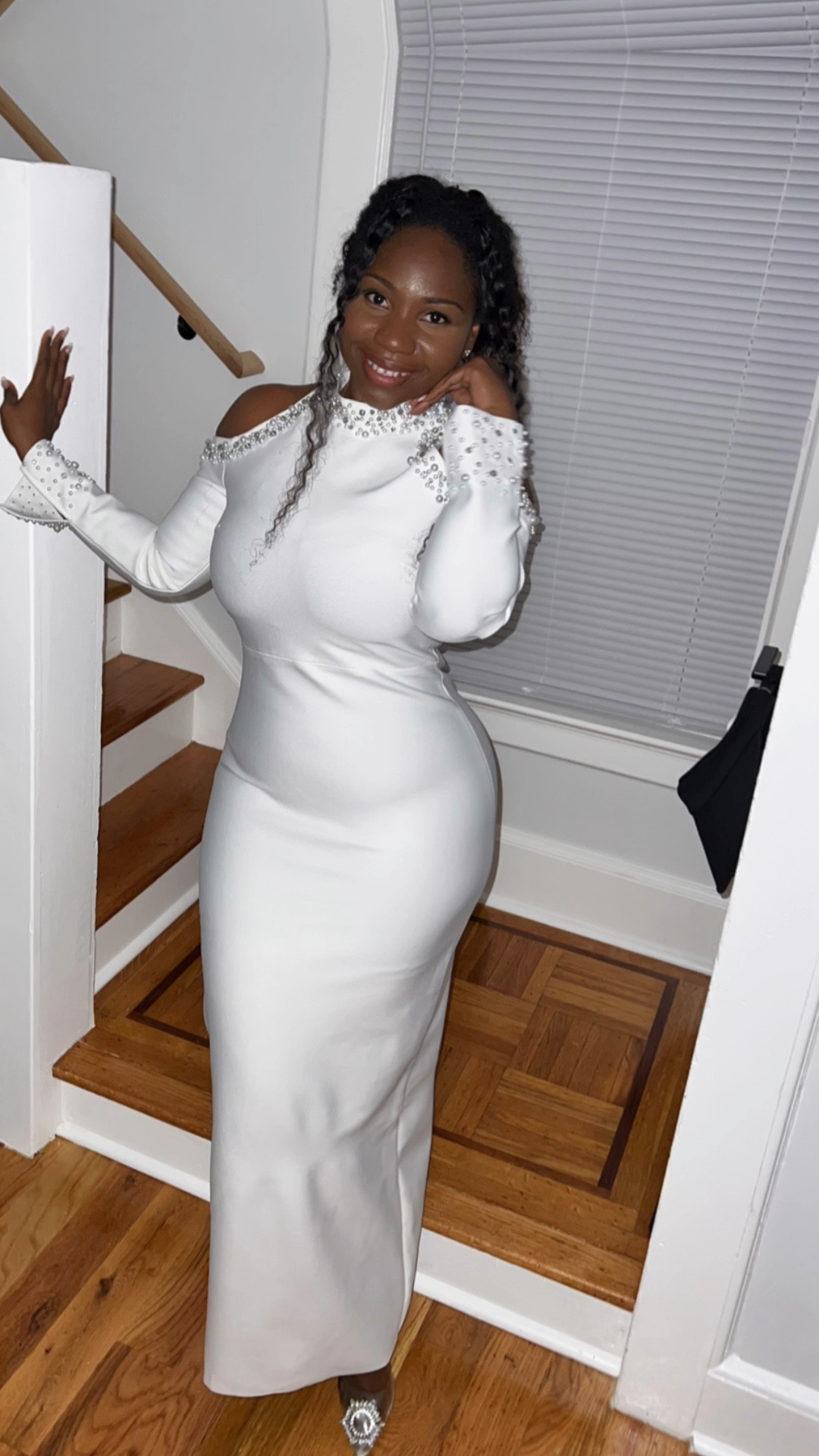 All white gown. Size XL. 

#LTKFindsUnder50