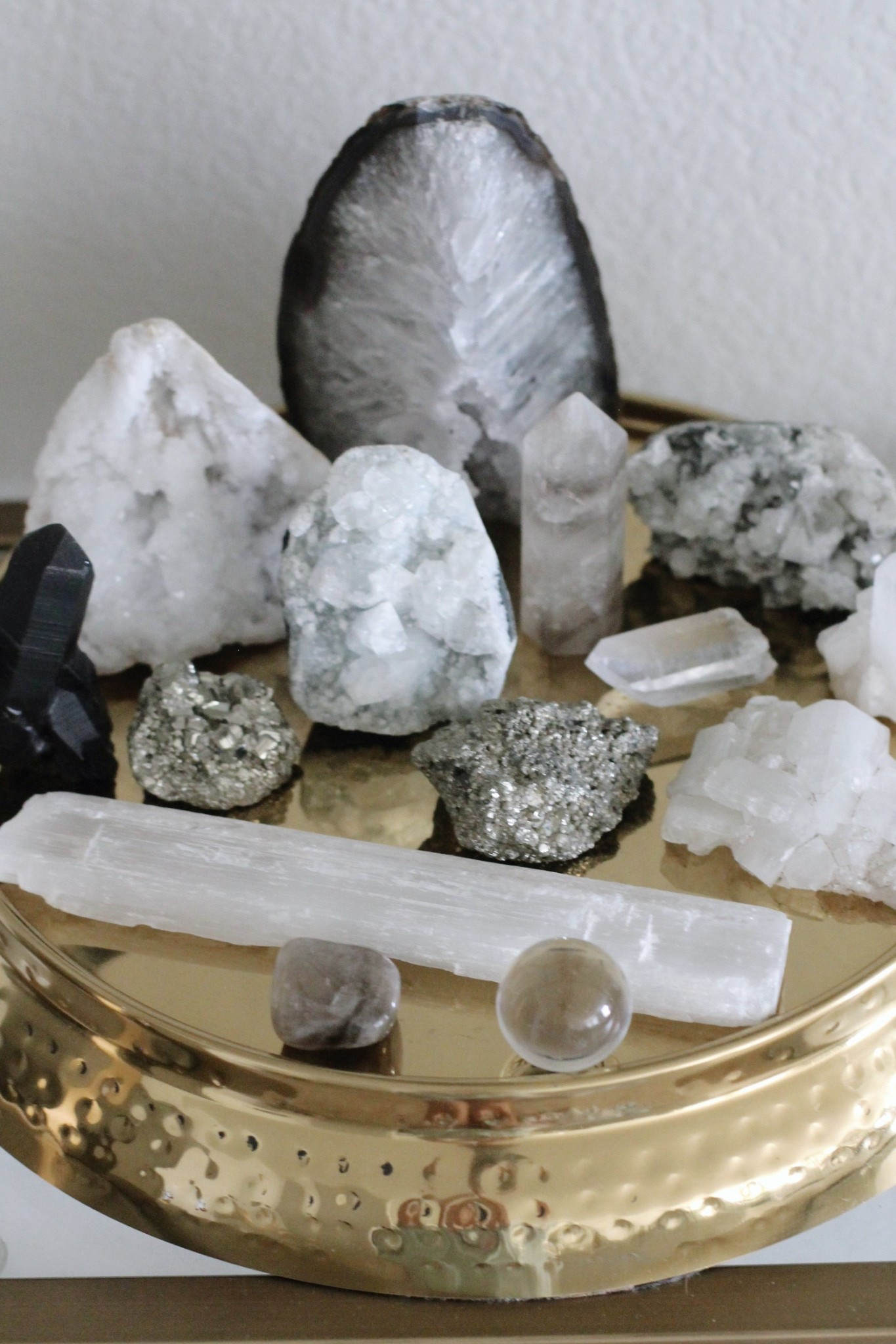 Crystals collection
Luxury glam home accents
Quartz
Stones
Minerals
Agate
Bookend
Selenite
Smoky Quartz
Sparkle
Gold
Coffee table decor
Shelf Decor 
Tray
Living room
Gray


#LTKHome #LTKFindsUnder50 #LTKFindsUnder100