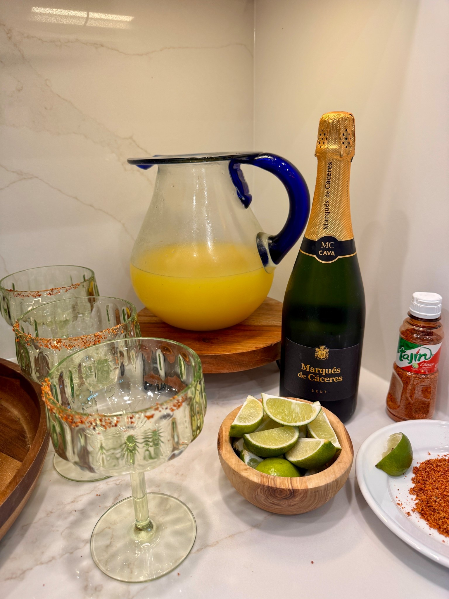 My timeless margarita pitcher was the star of the show this weekend! It’s made out of recycled glass and is dishwasher safe. There are also matching glasses but we opted for plastic cups for the pool - I’m linking everything here for your next fiesta night 🍋‍🟩 🍊 🍹 
