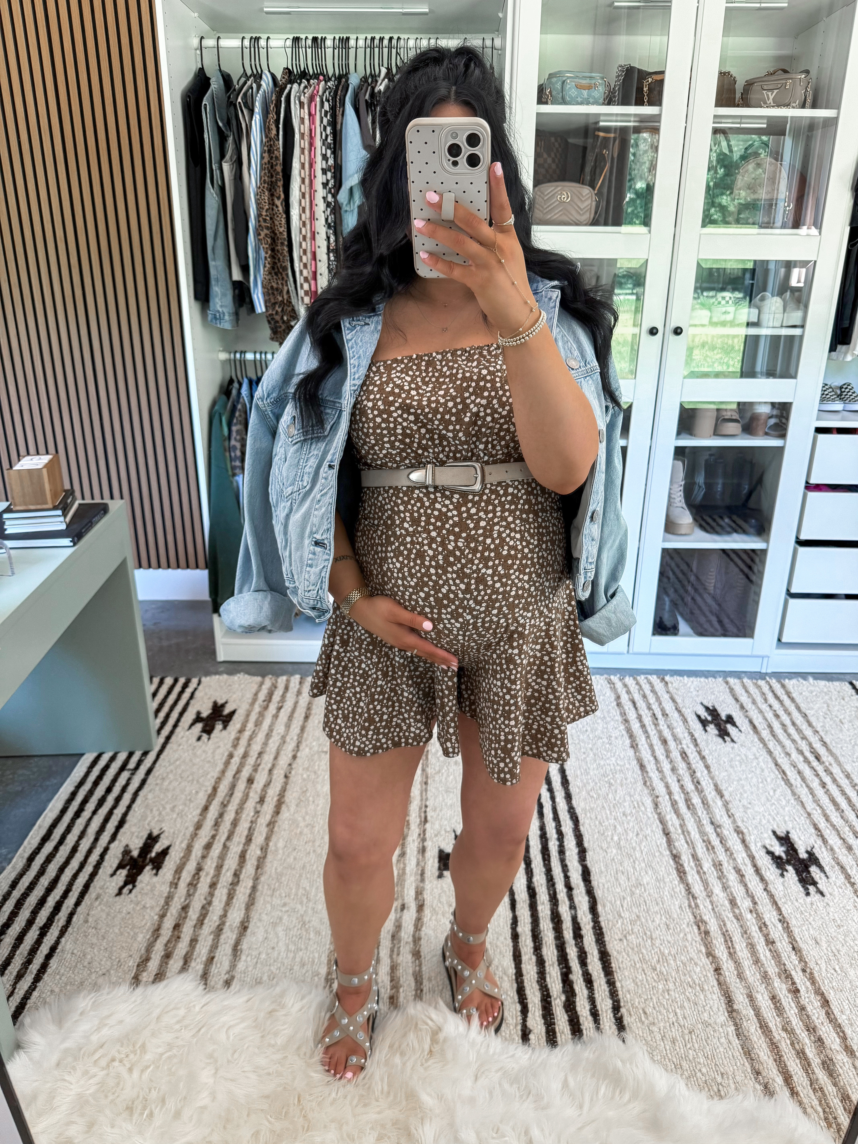 Must Have Summer Romper 🤍

Romper - small)
Belt - small)

*I also linked another belt option since mine is currently sold out, and an alternative option for my denim jacket!

 

 #LTKootd #LTKSeasonal #LTKBump