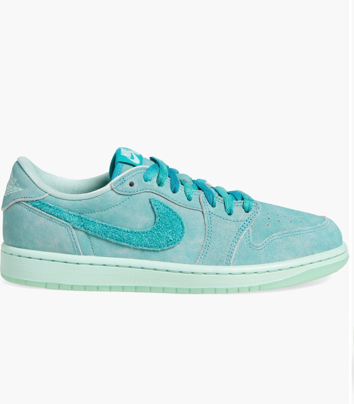 The perfect Tiffany Vlue aqua teal sneaker does exist! 